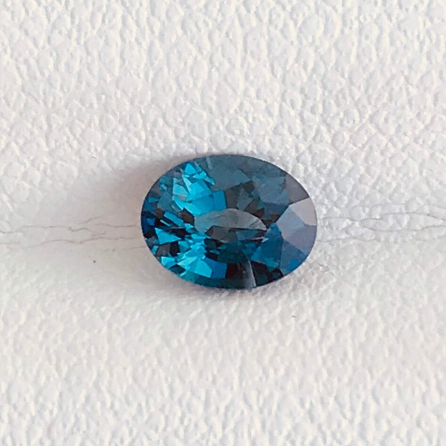 0.67CT Natural Teal Blue Sapphire
