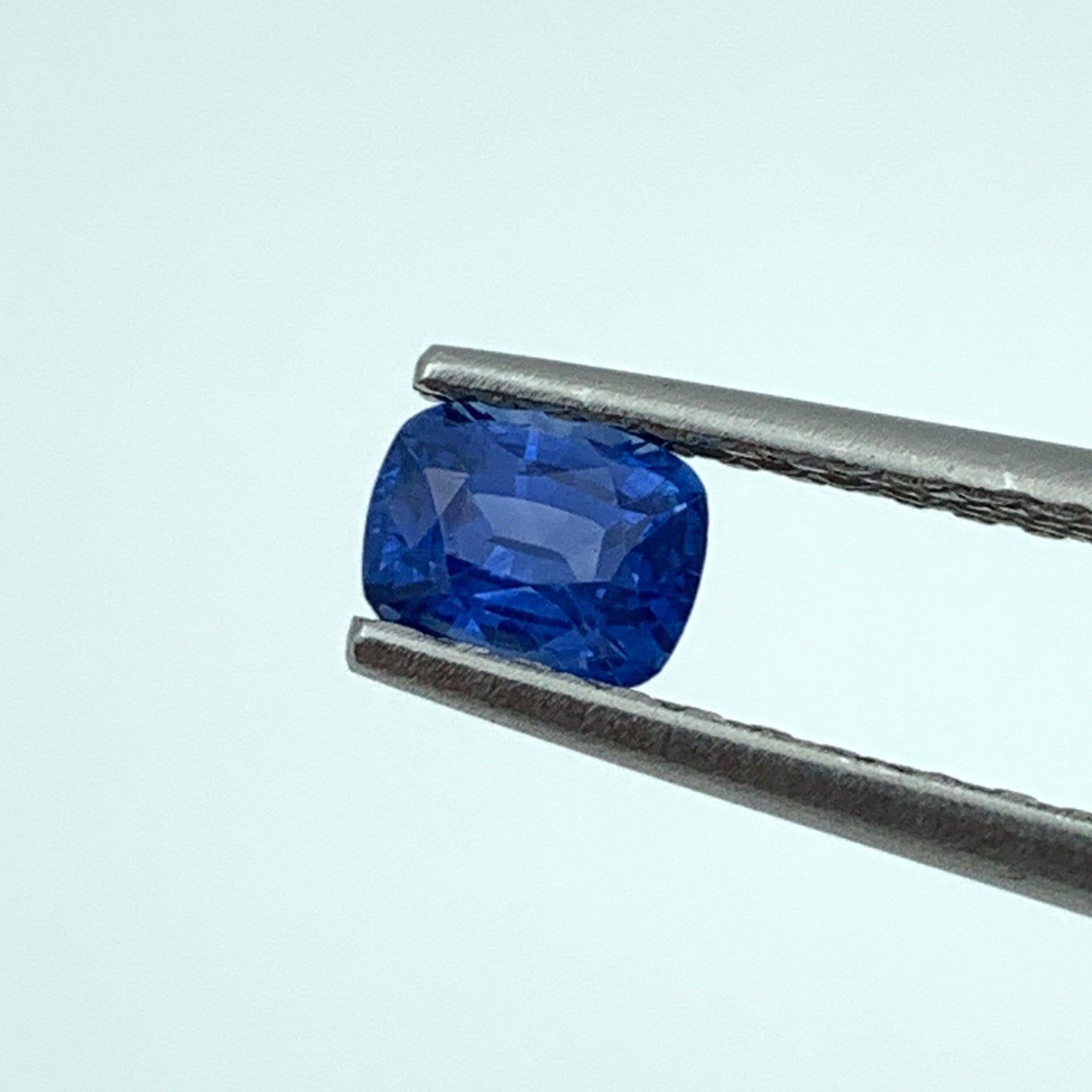 0.94CT Natural Blue Sapphire
