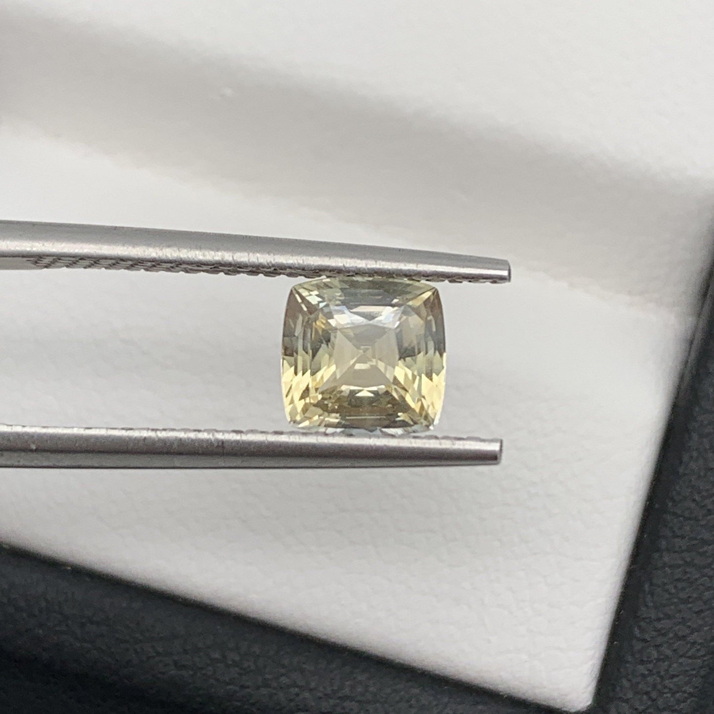 1.43CT Natural Yellow Sapphire