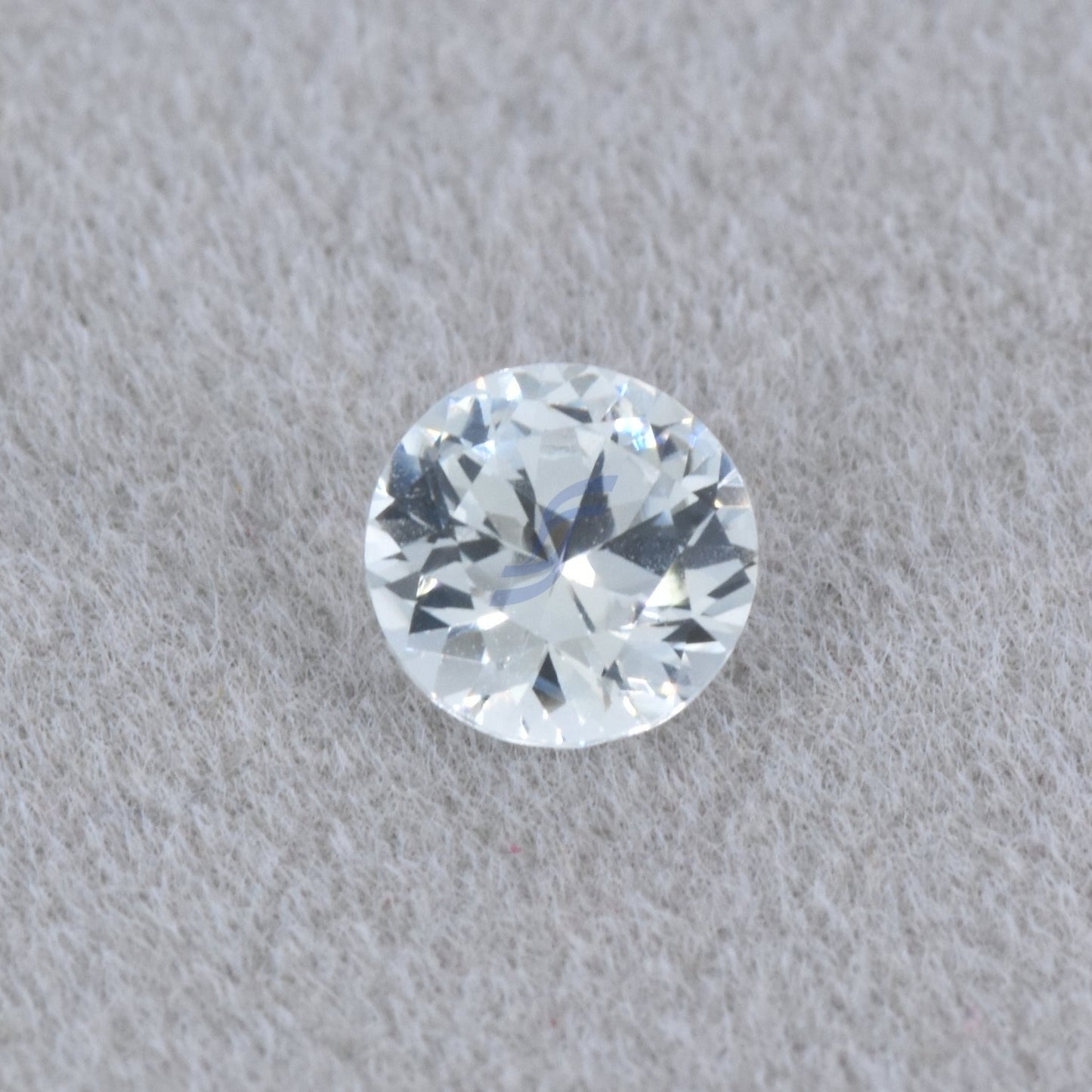 1.25CT Natural White Sapphire (H)