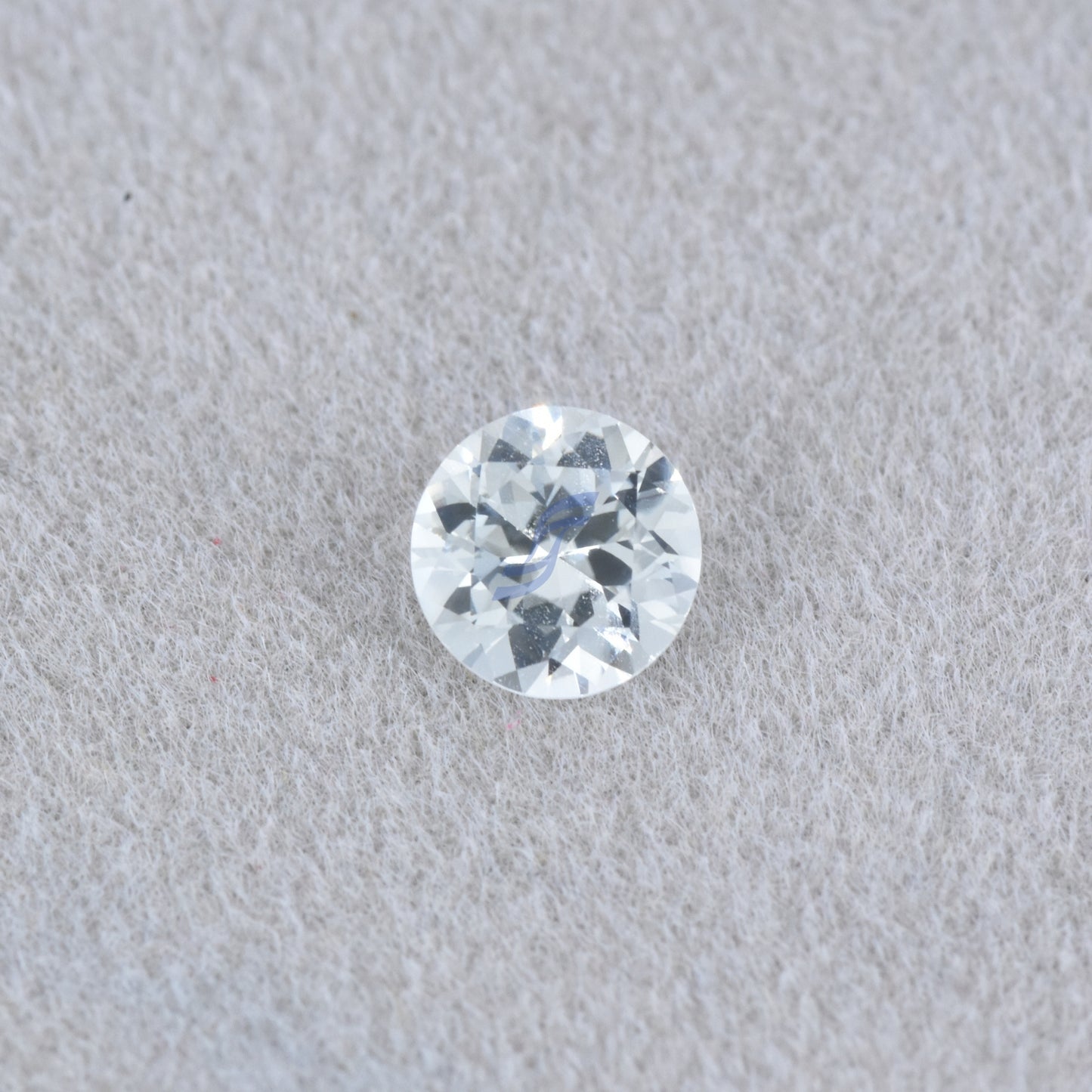 1.25CT Natural White Sapphire (H)