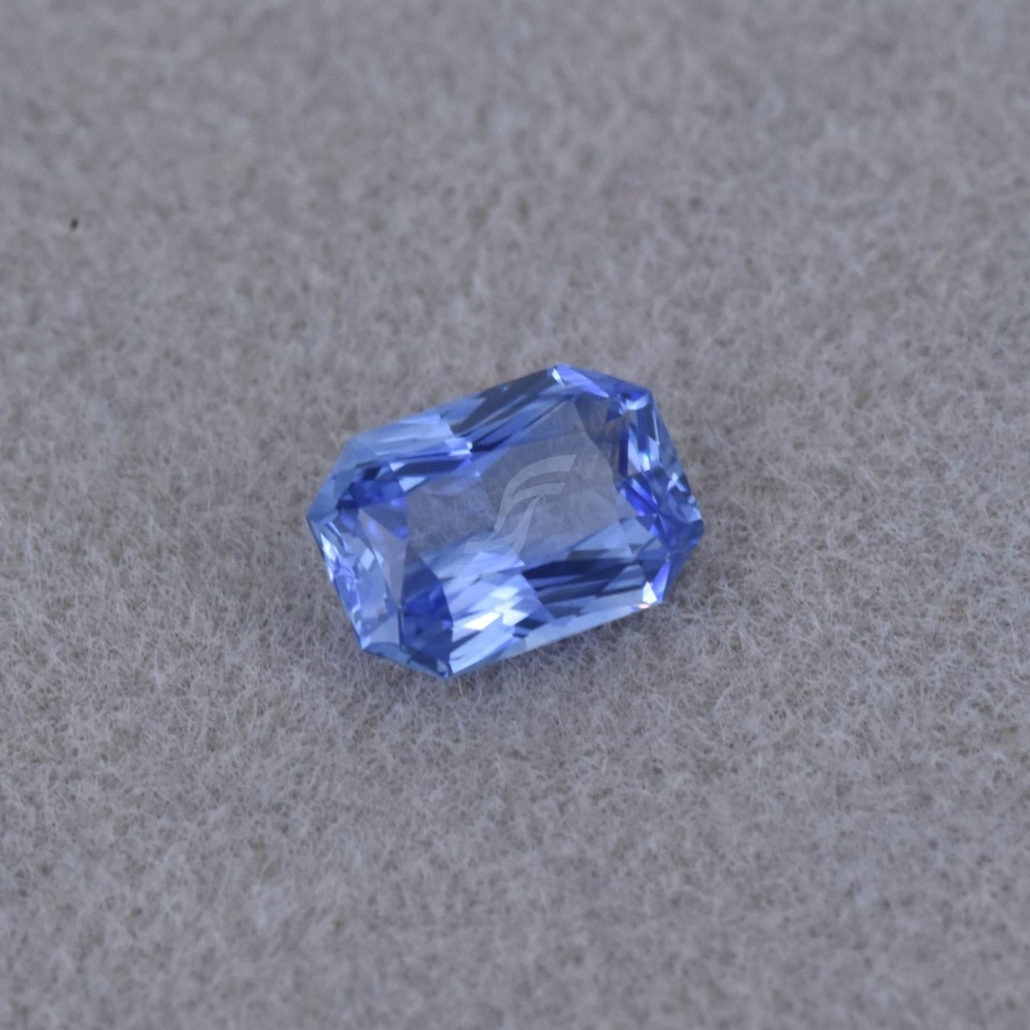 1.18CT Natural Blue Sapphire (H)