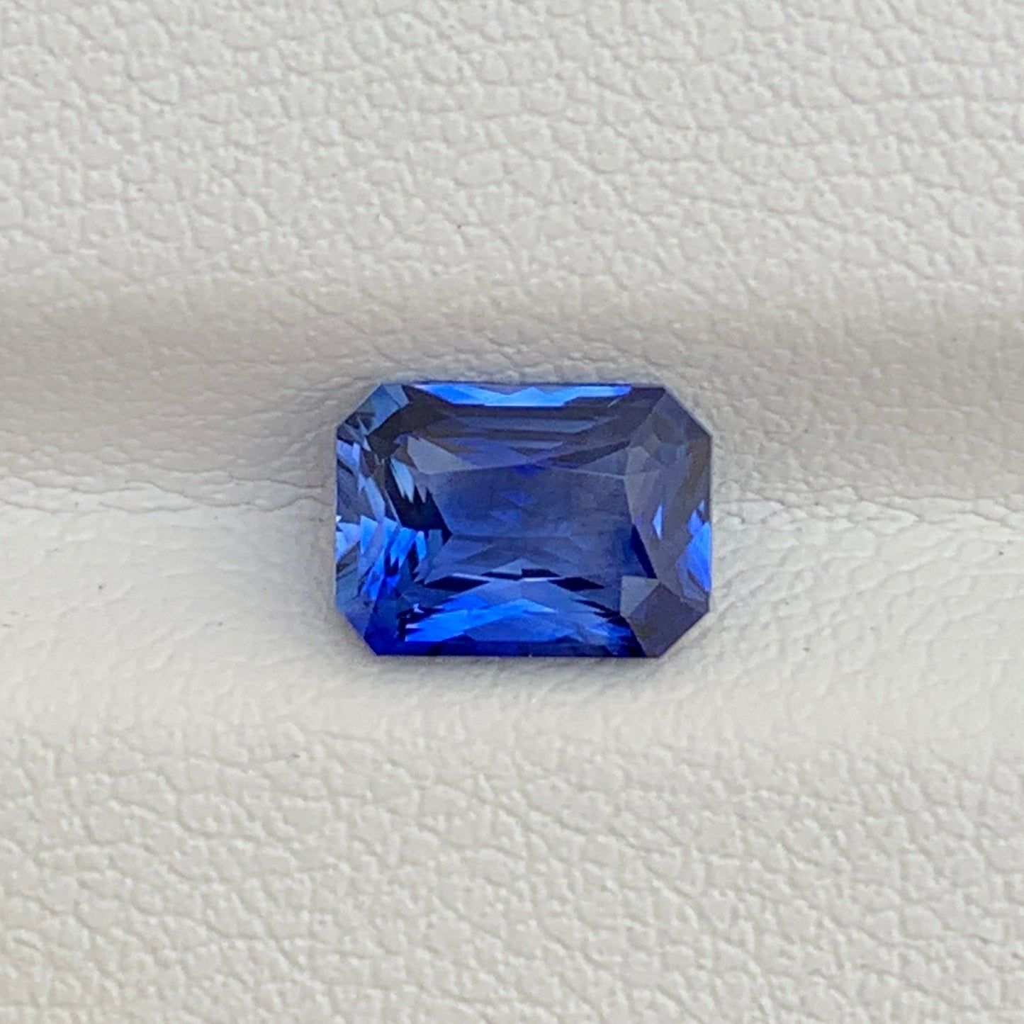 1.57CT Natural Blue Sapphire (H)
