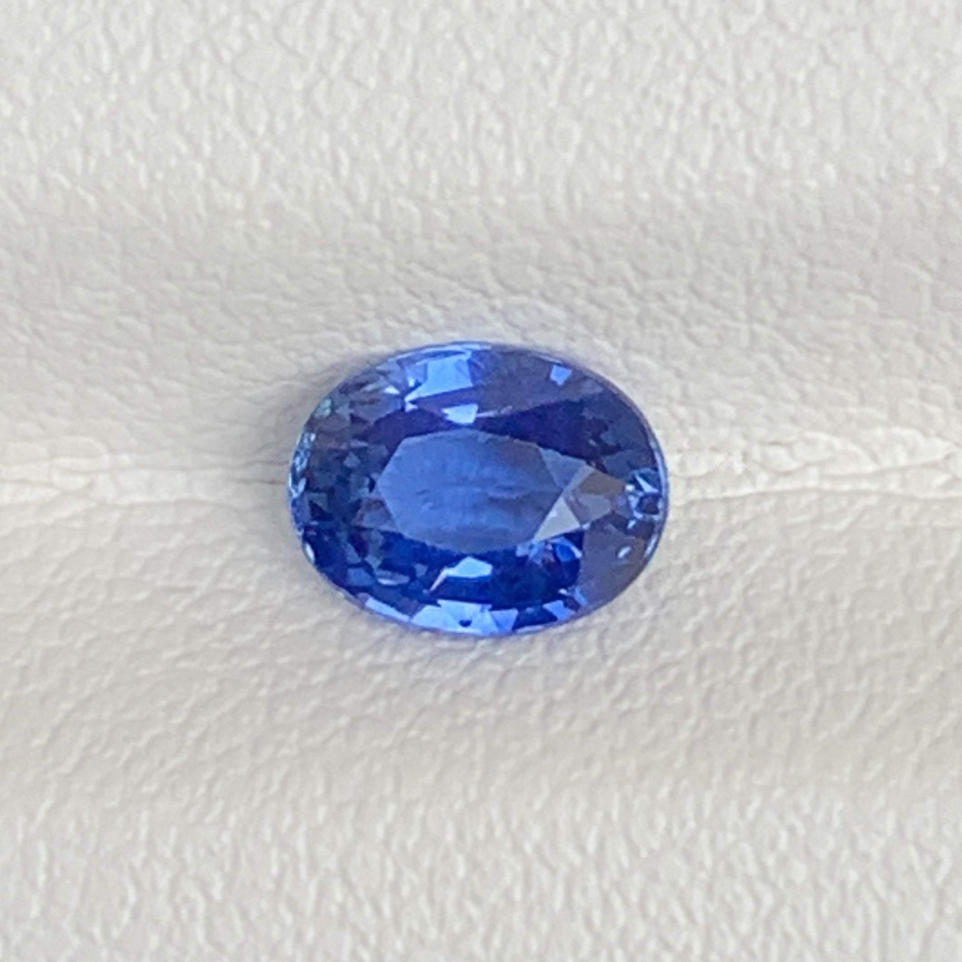 1.00CT Natural Blue Sapphire 