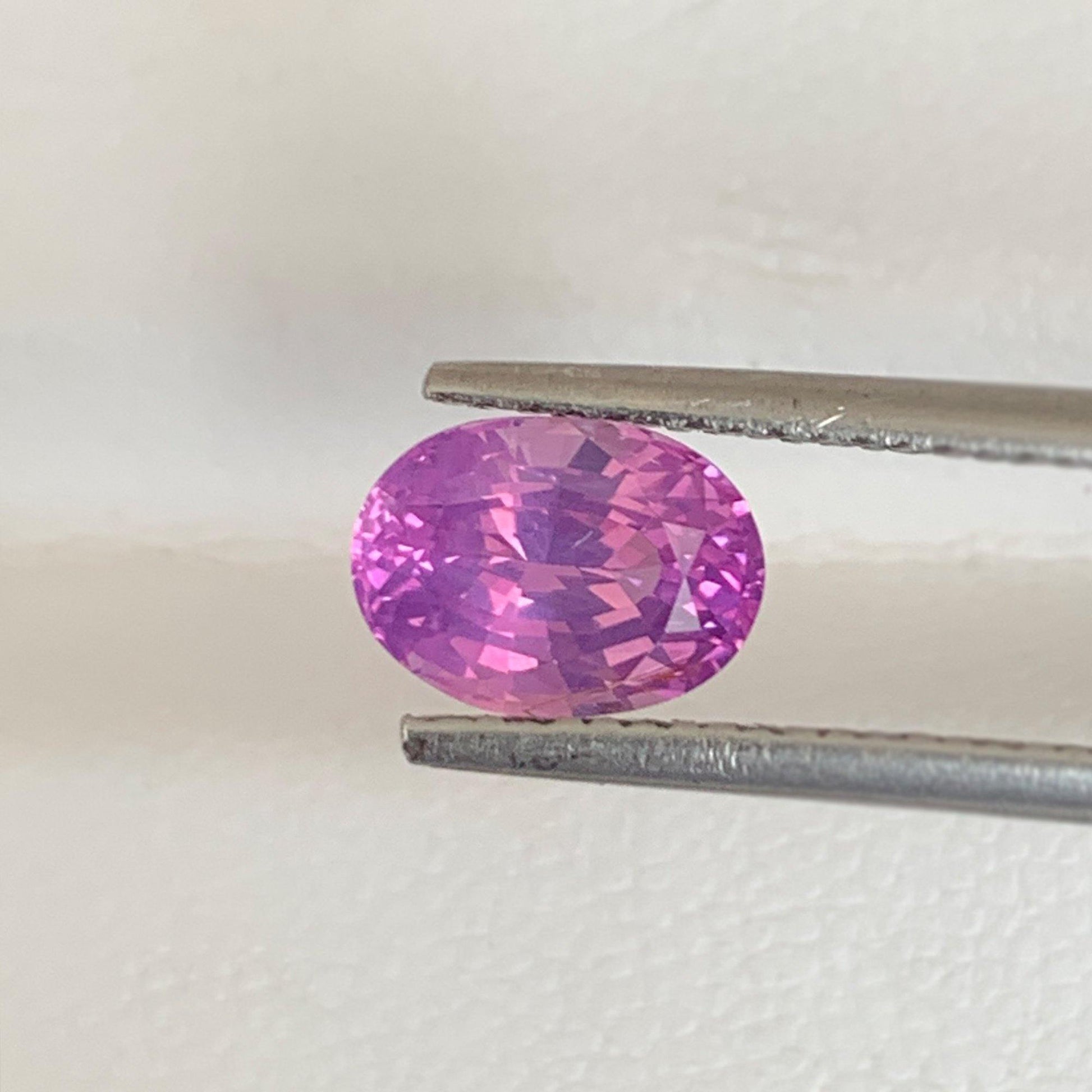 1.67CT Natural Pink Sapphire 