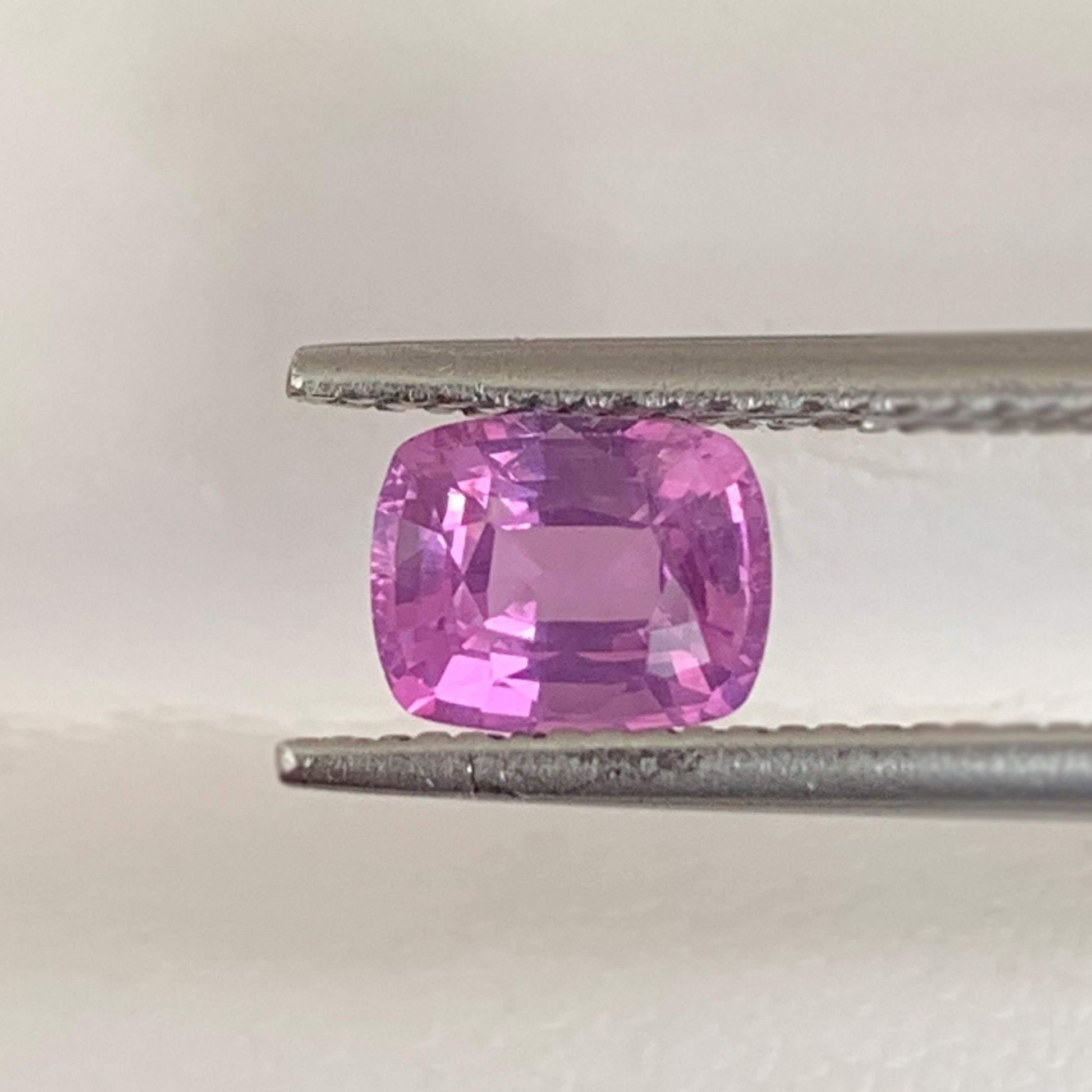 1.35CT Natural Pink Sapphire 