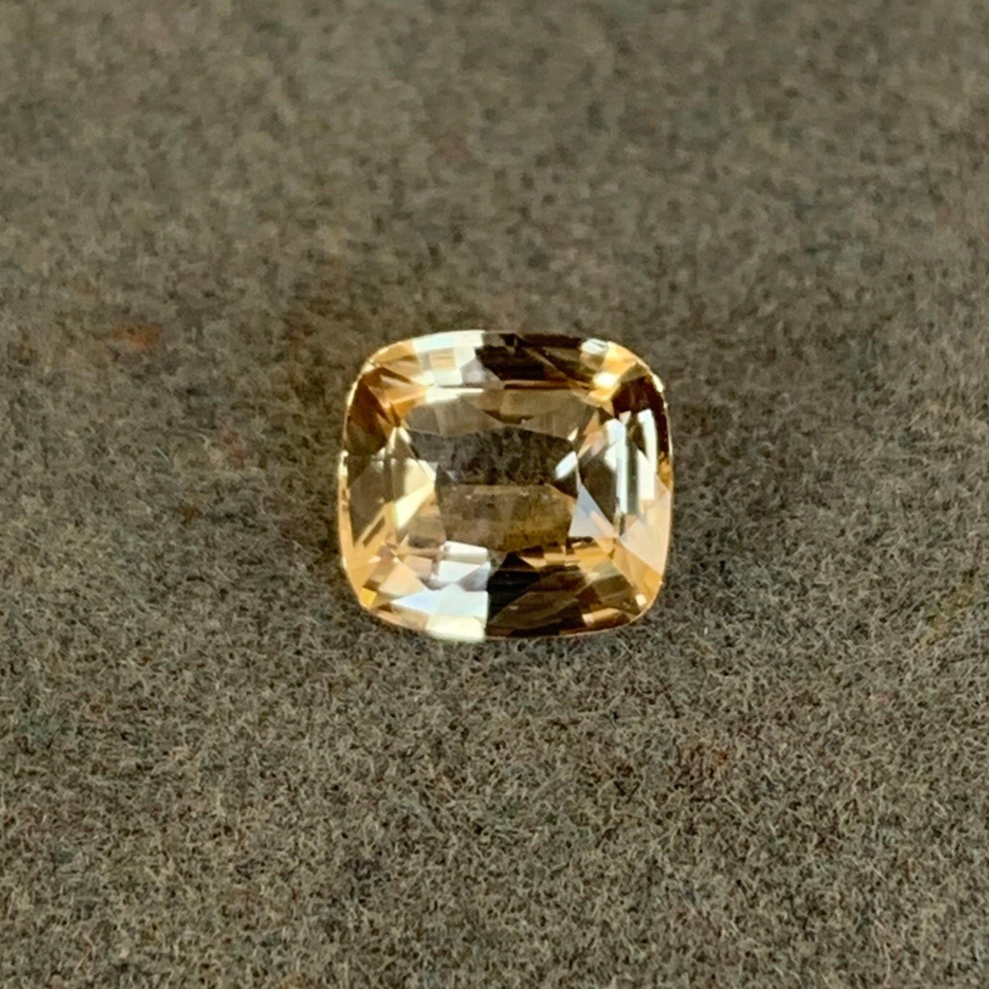 1.11CT Natural Peach Sapphire 
