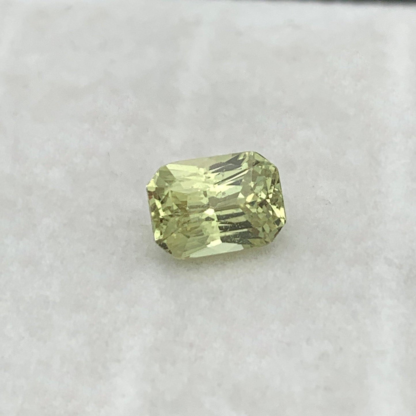 1.90CT Natural Green Sapphire 