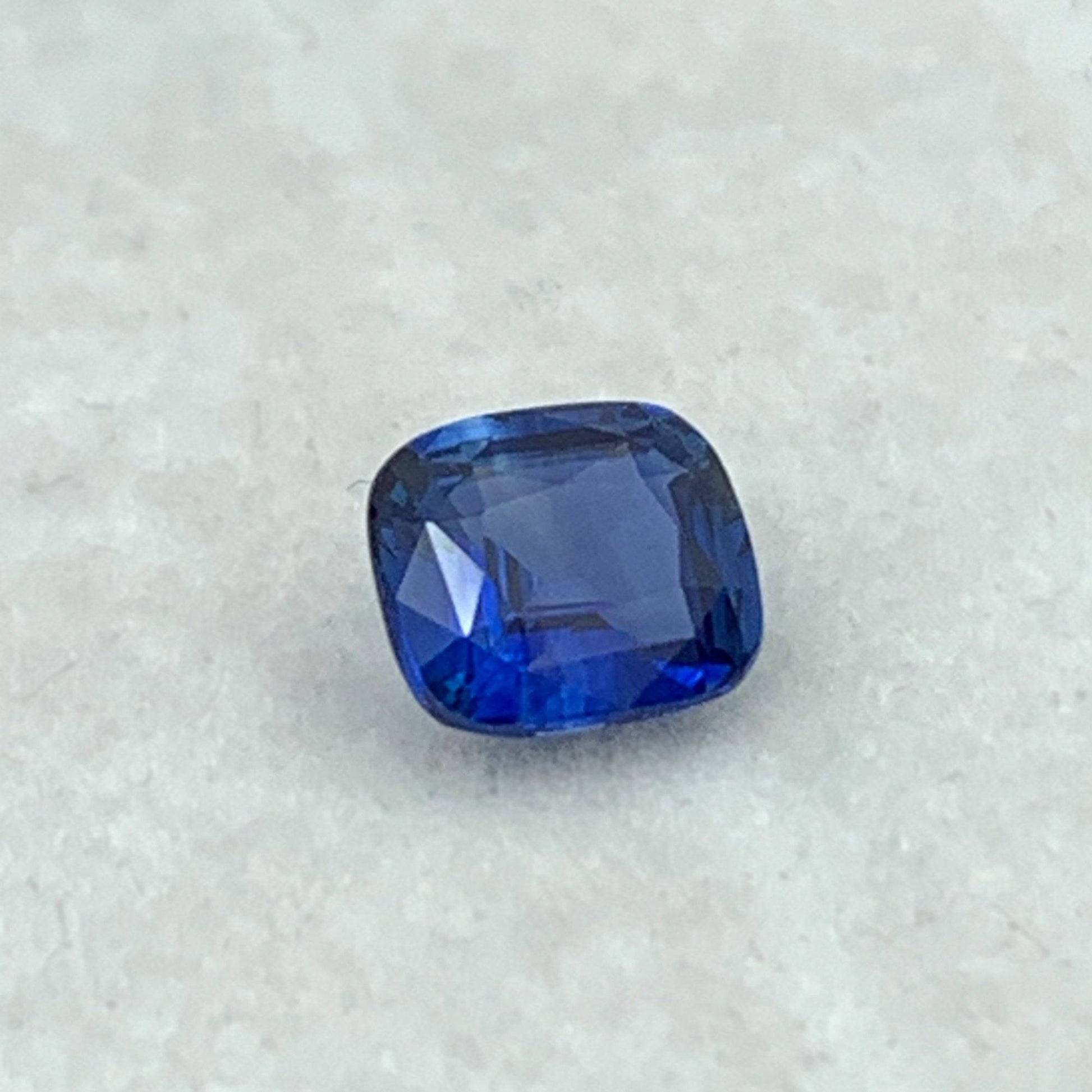 1.11CT Natural Blue Sapphire 