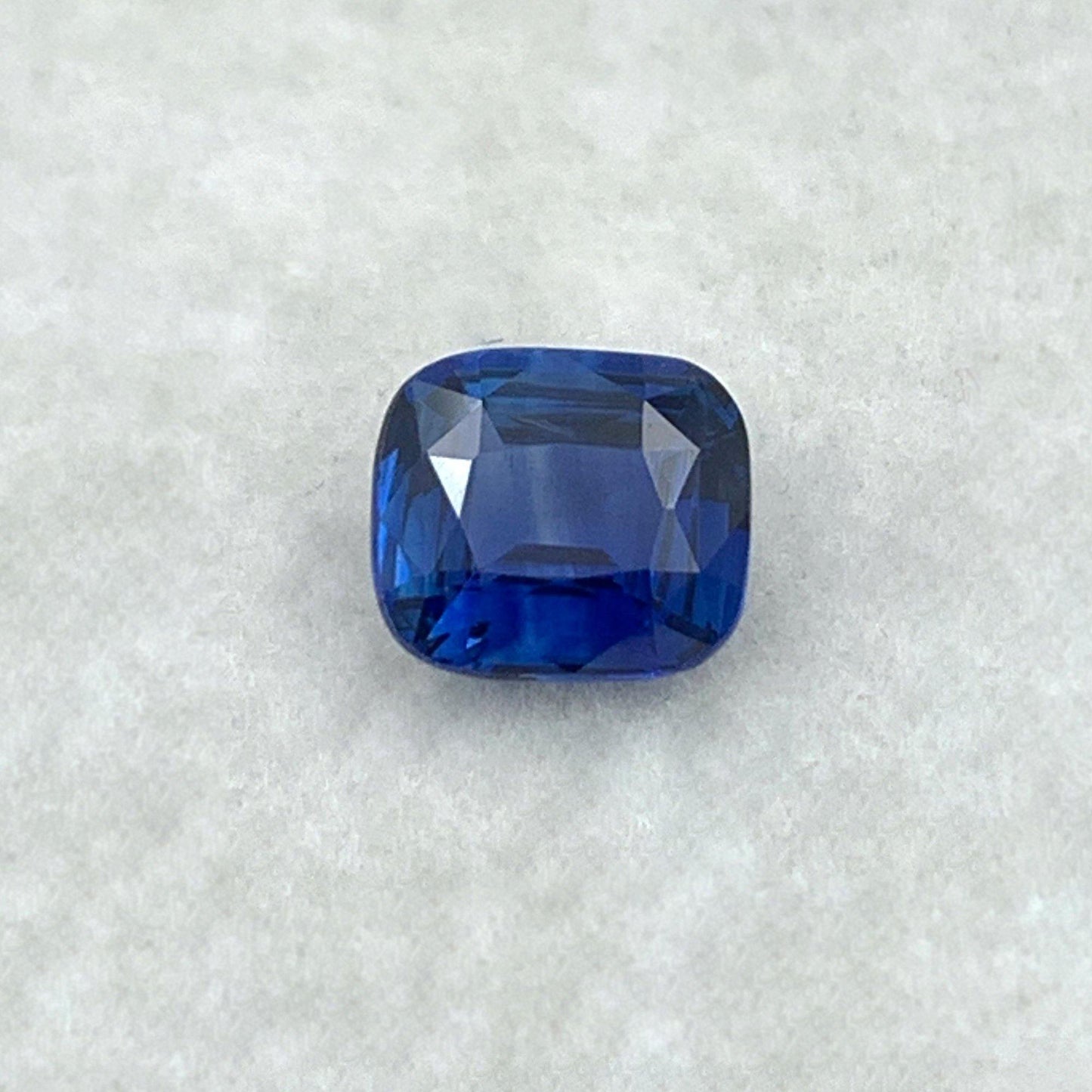 1.11CT Natural Blue Sapphire 