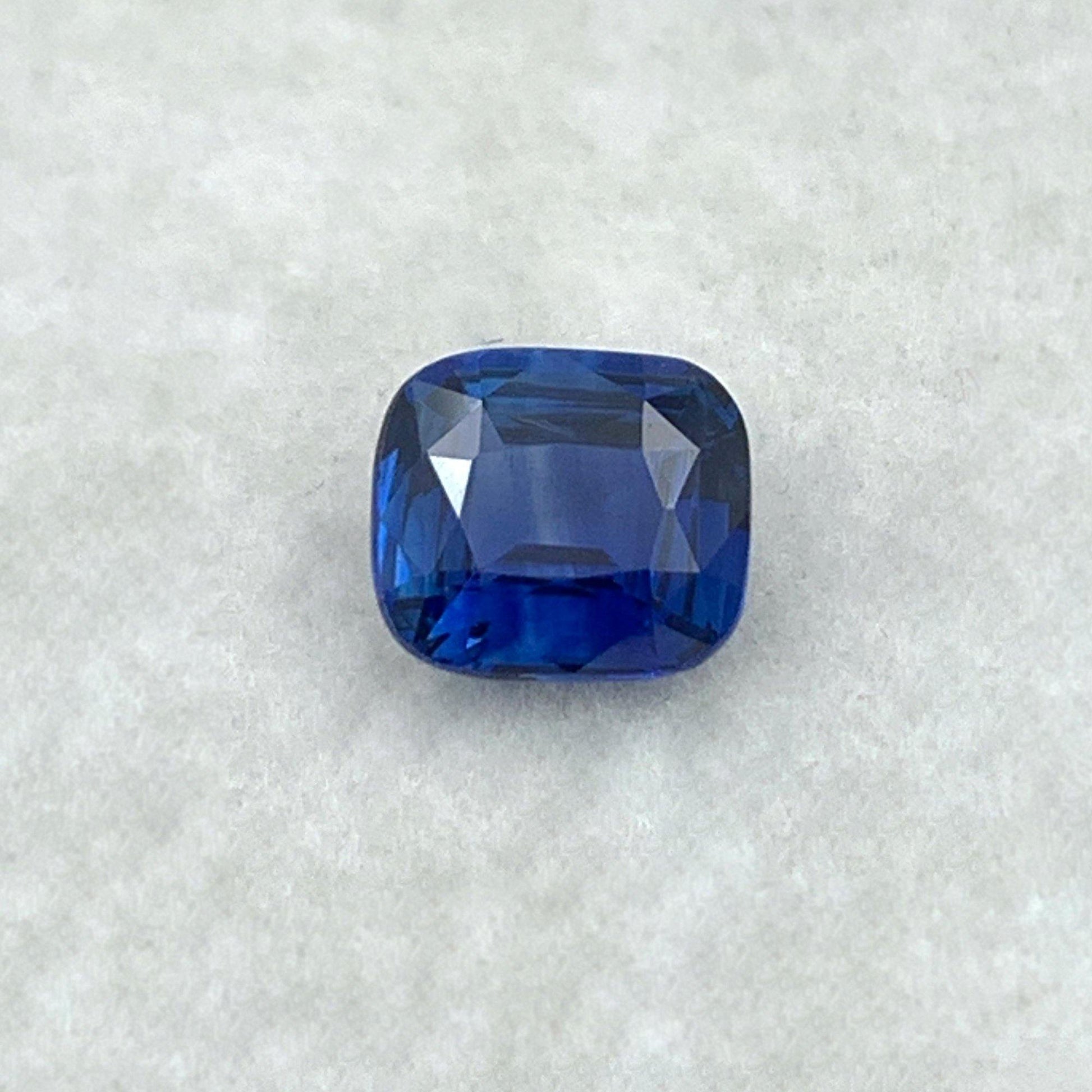 1.11CT Natural Blue Sapphire 