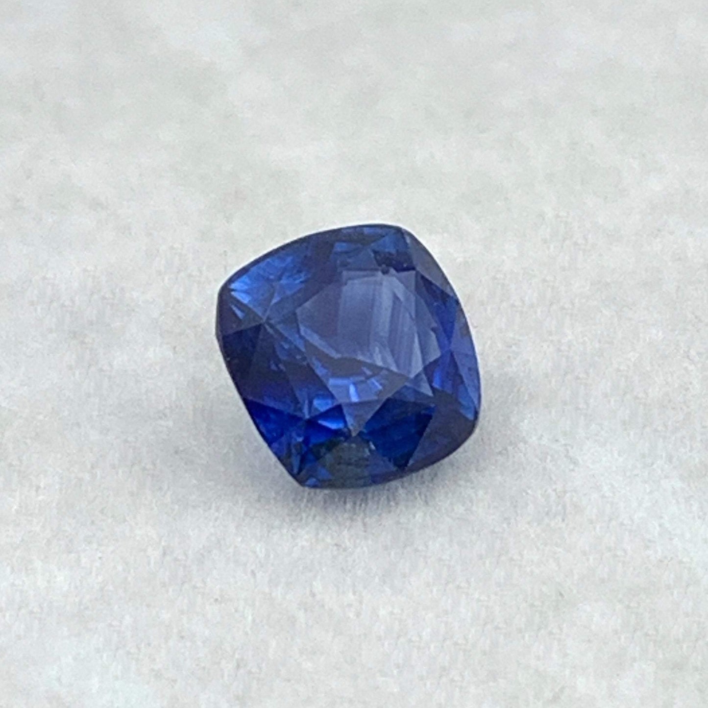 1.09CT Natural Blue Sapphire 
