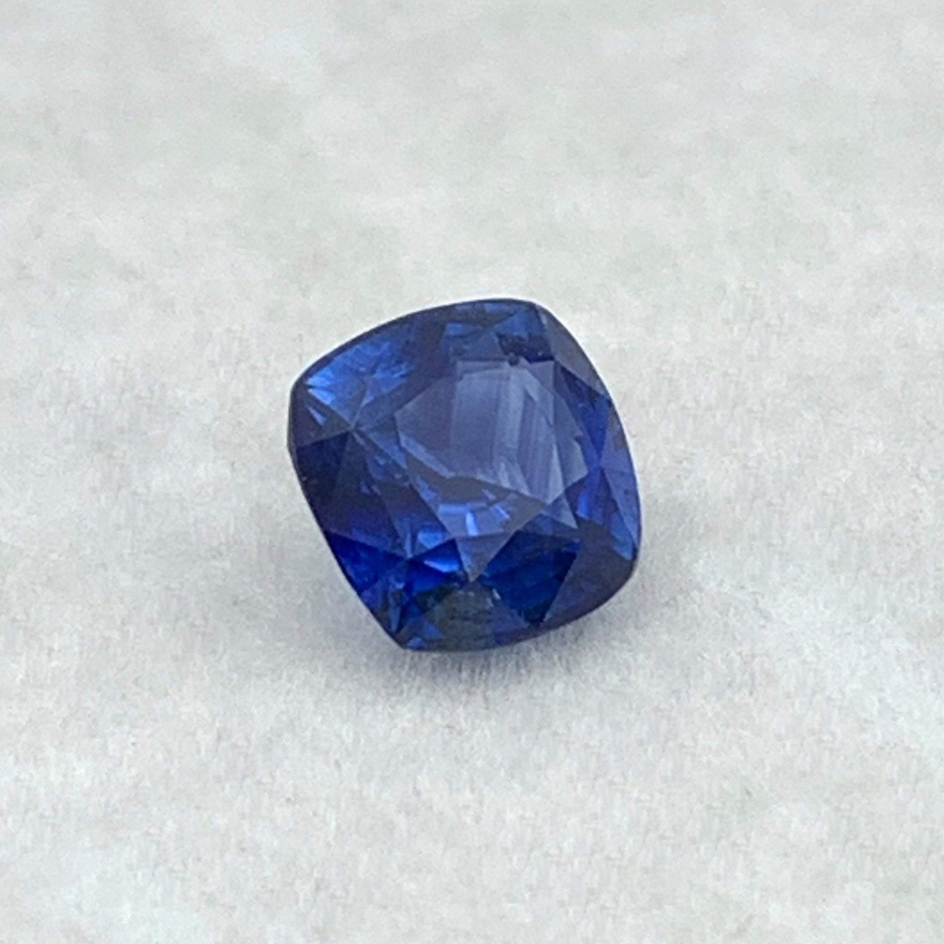 1.09CT Natural Blue Sapphire 