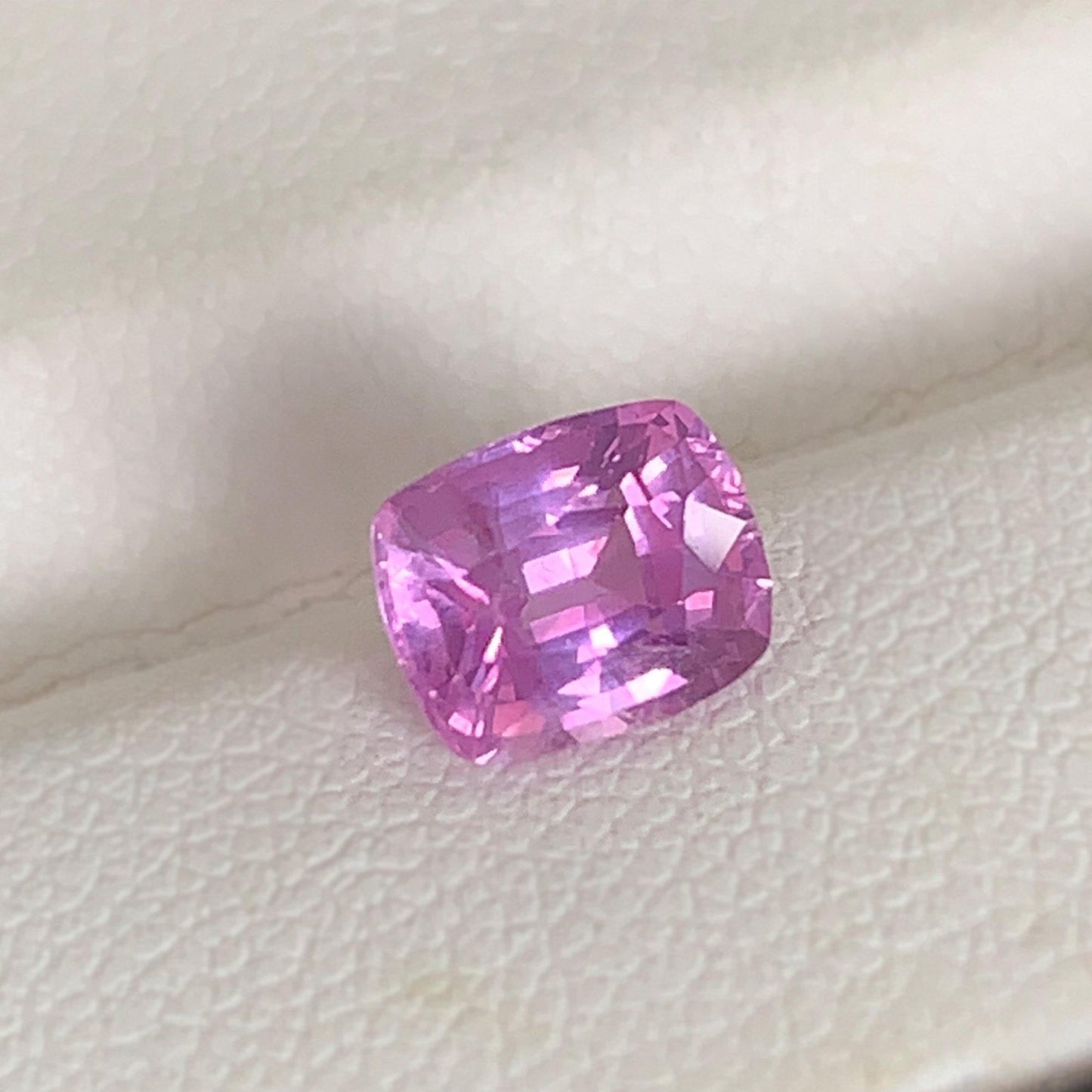 1.35CT Natural Pink Sapphire 