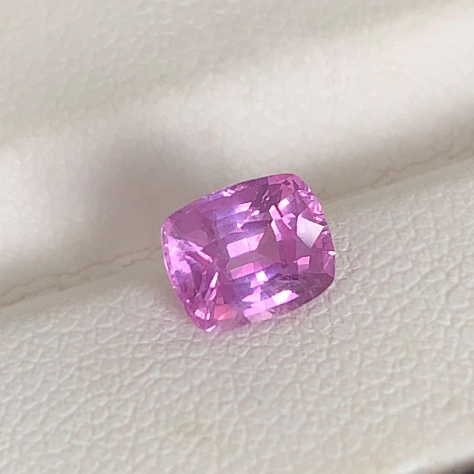 1.35CT Natural Pink Sapphire 