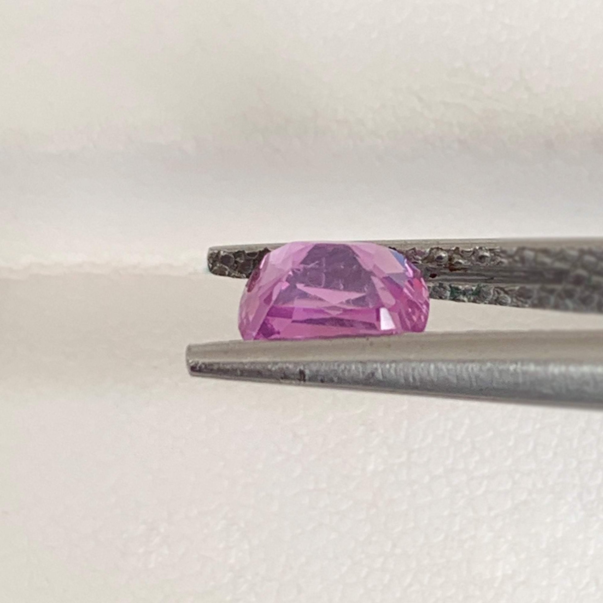 1.35CT Natural Pink Sapphire 