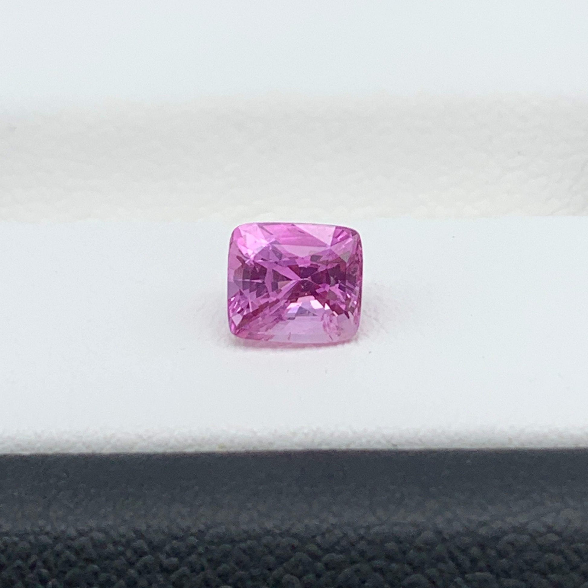 1.10CT Natural Pink Sapphire 