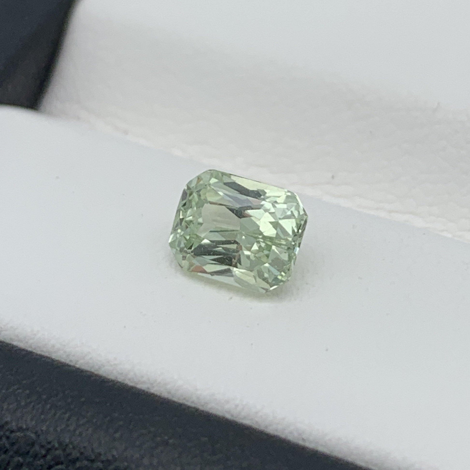 1.31CT Natural Green Sapphire 