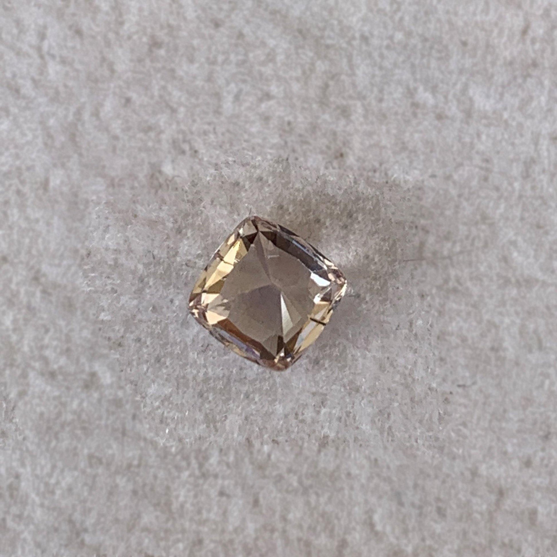 0.96CT Natural Peach Sapphire 