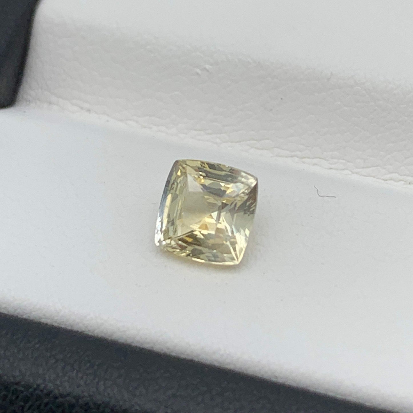 1.43CT Natural Yellow Sapphire 