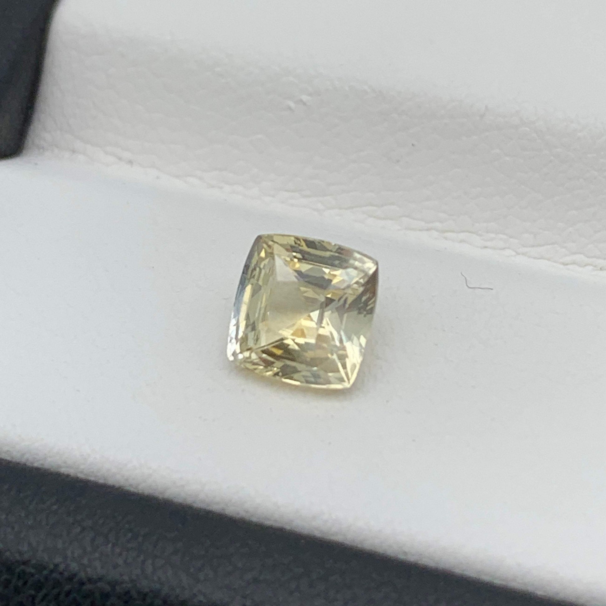 1.43CT Natural Yellow Sapphire 