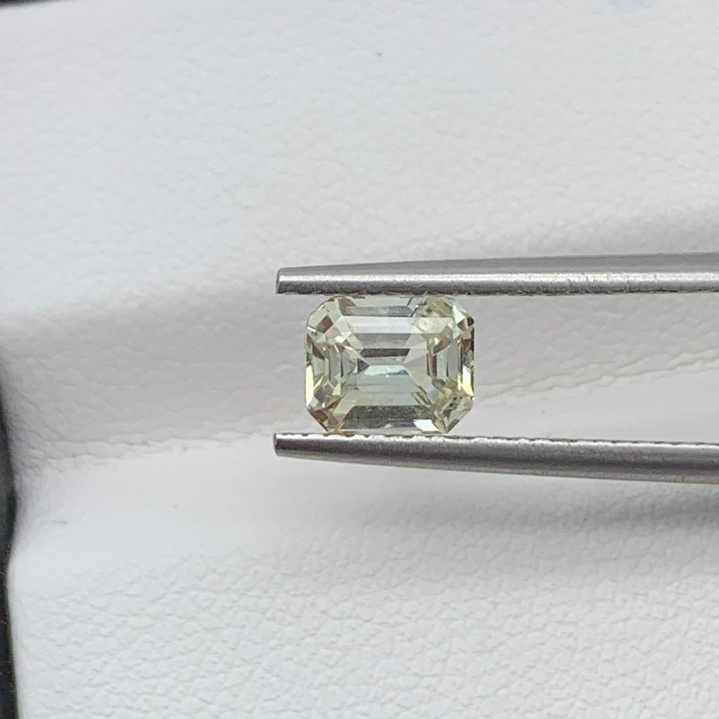 1.13CT Natural Yellow Sapphire 