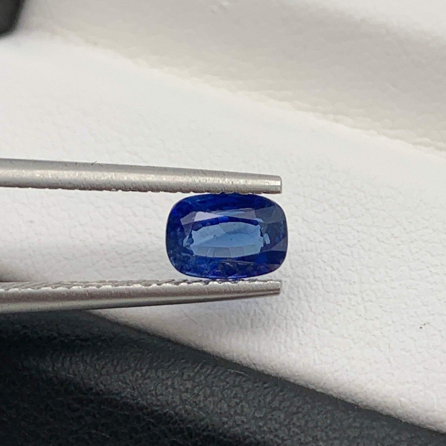 1.08CT Natural Blue Sapphire 