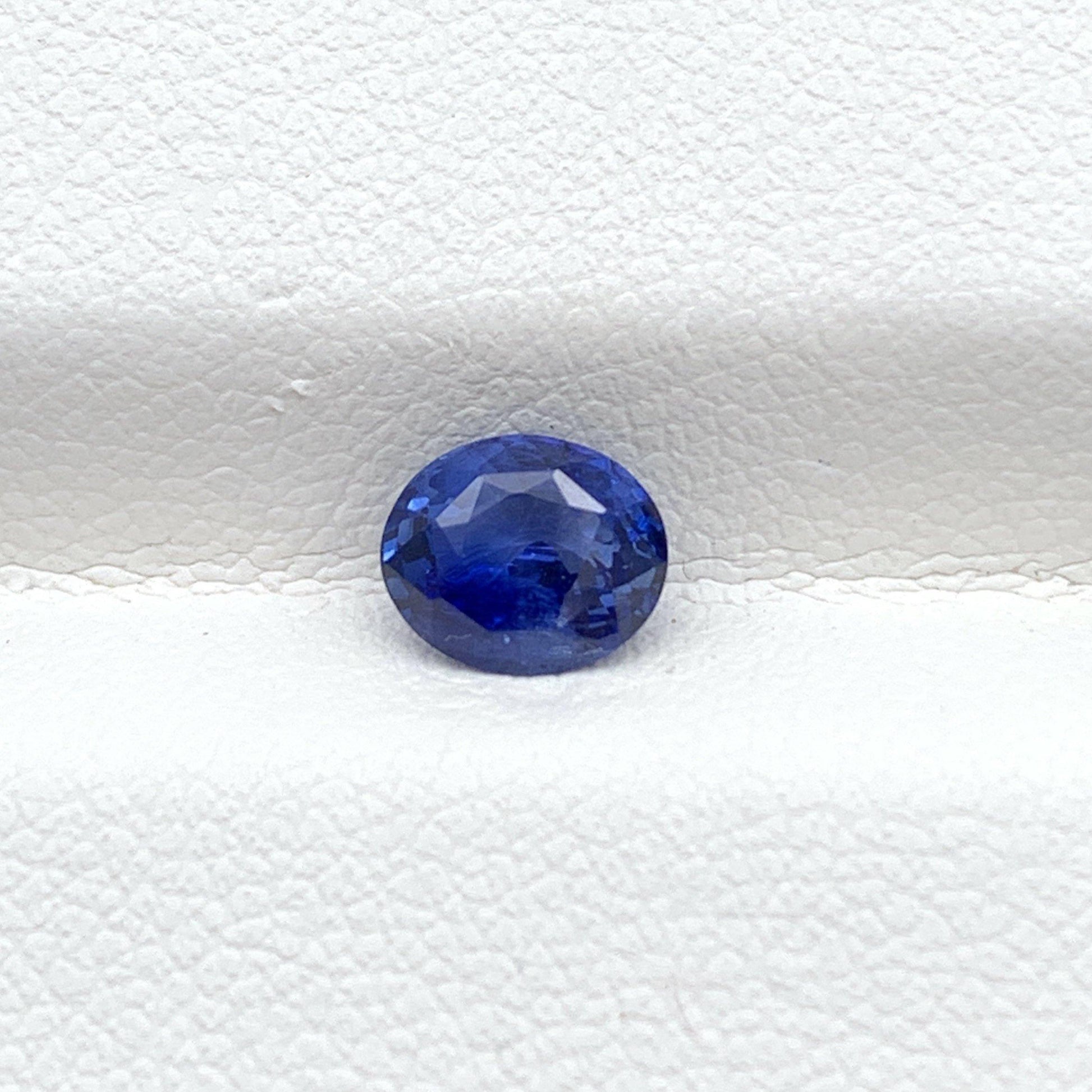 1.00CT Natural Blue Sapphire 