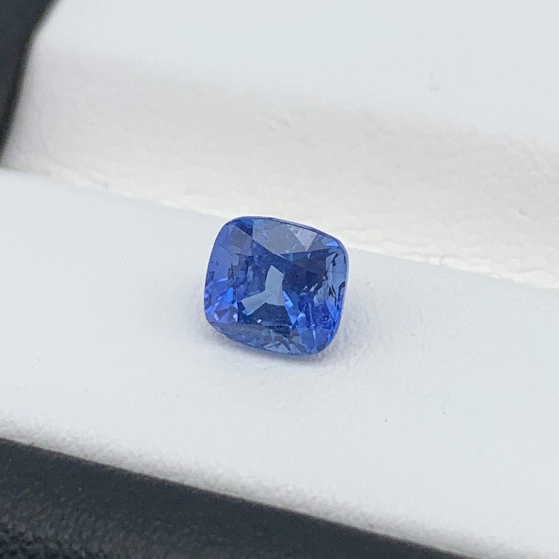 1.25CT Natural Blue Sapphire 