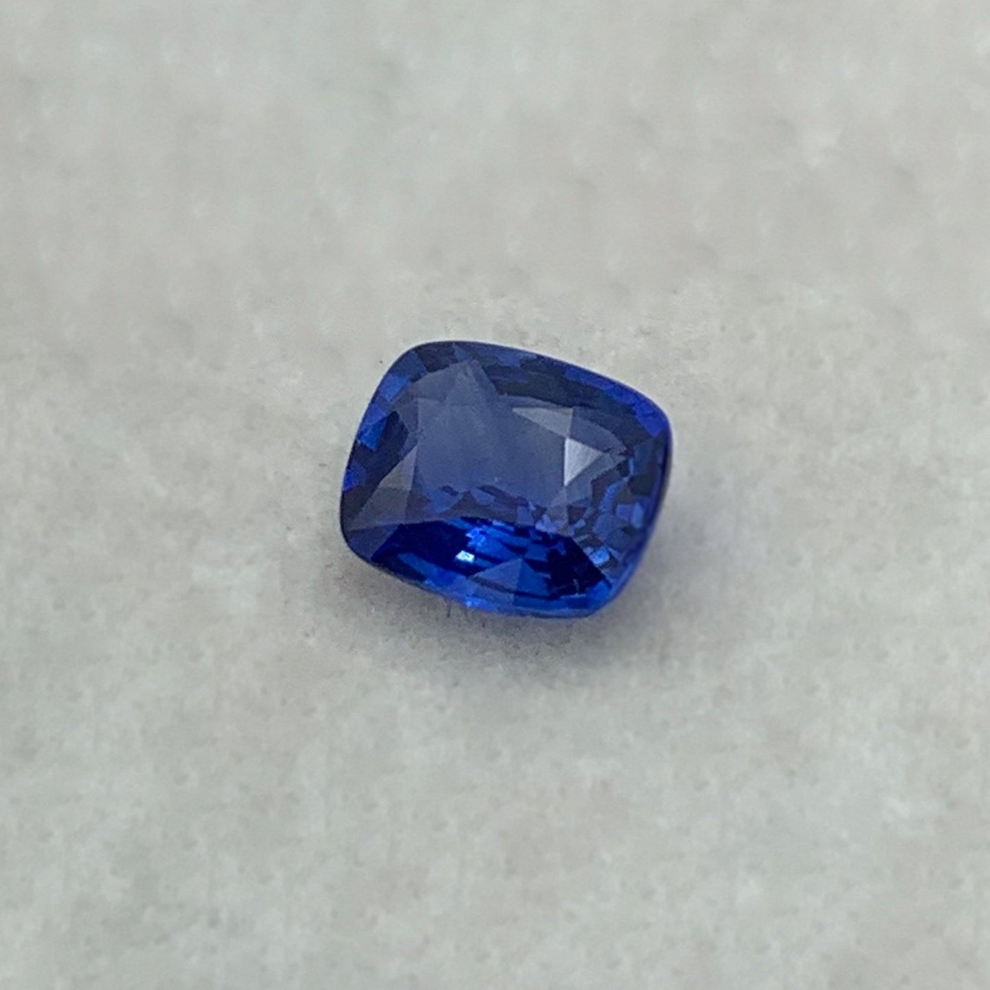 0.91CT Natural Blue Sapphire 
