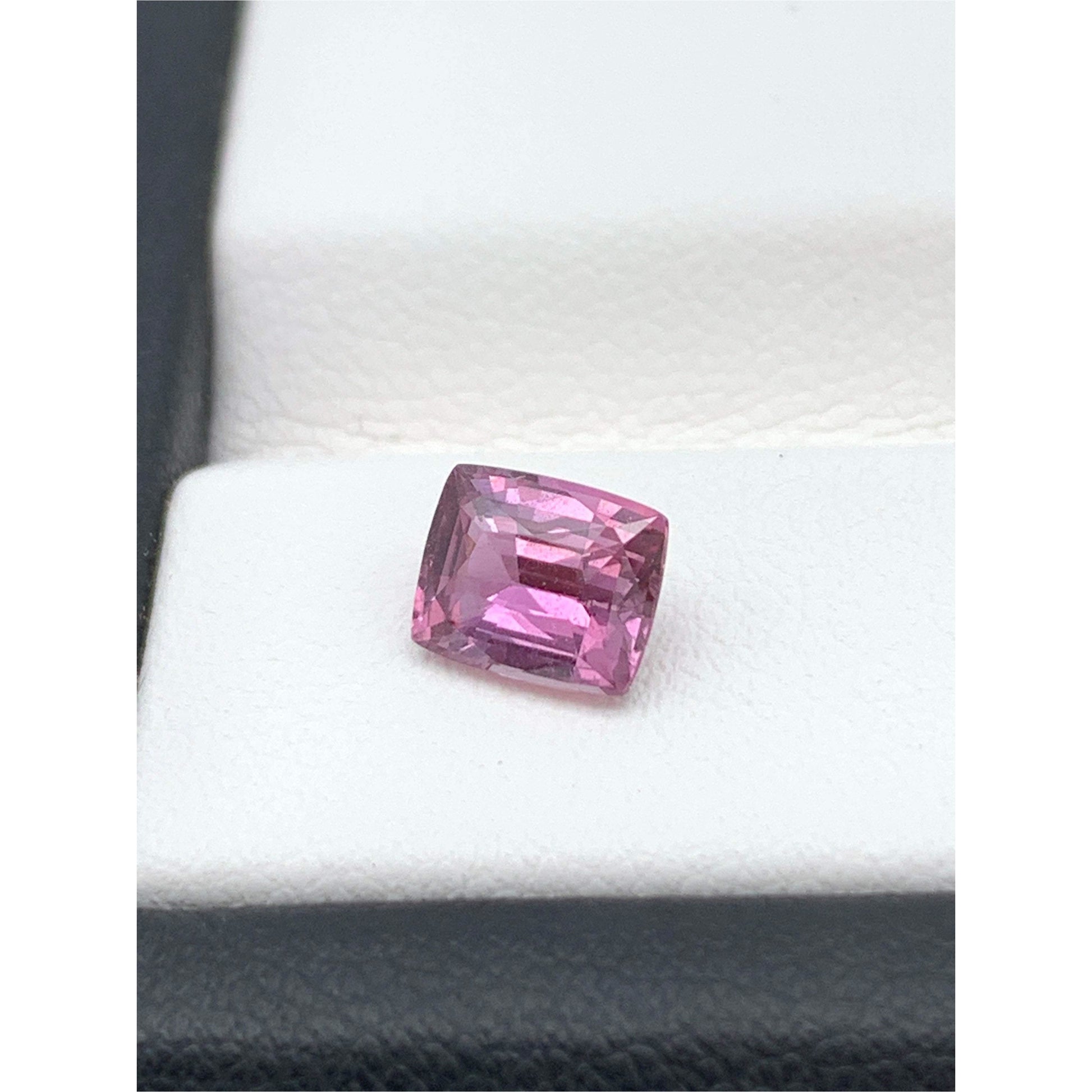 1.10CT Natural Pink Sapphire 