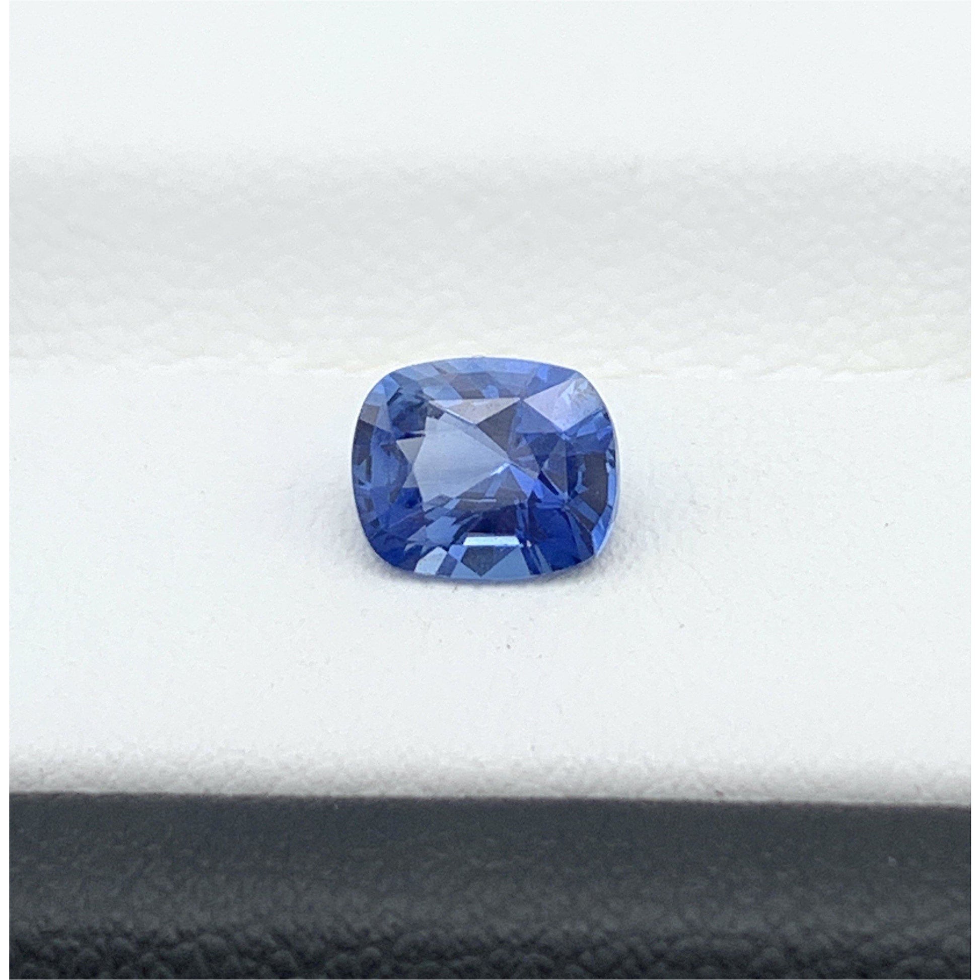 1.08CT Natural Blue Sapphire 