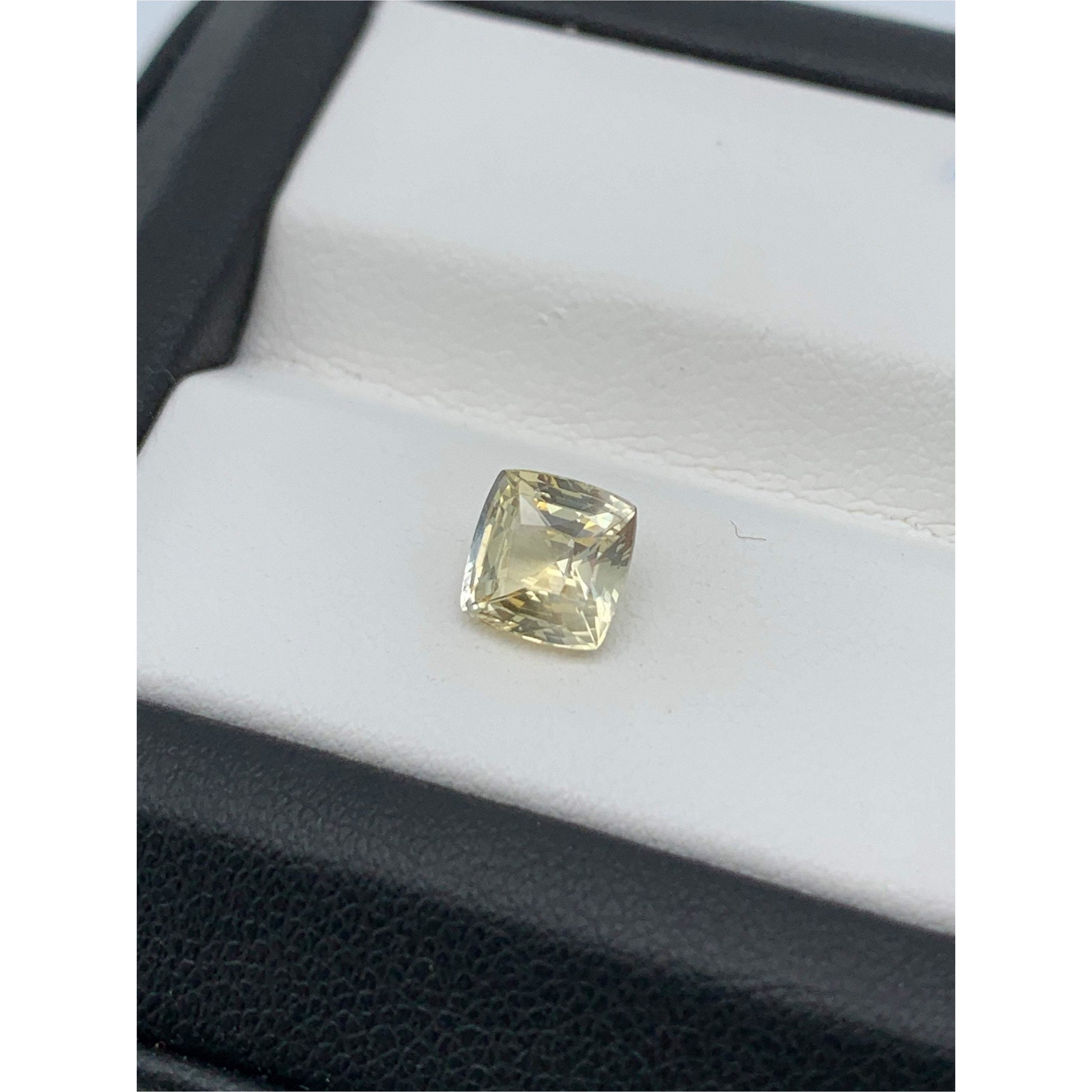 1.43CT Natural Yellow Sapphire 