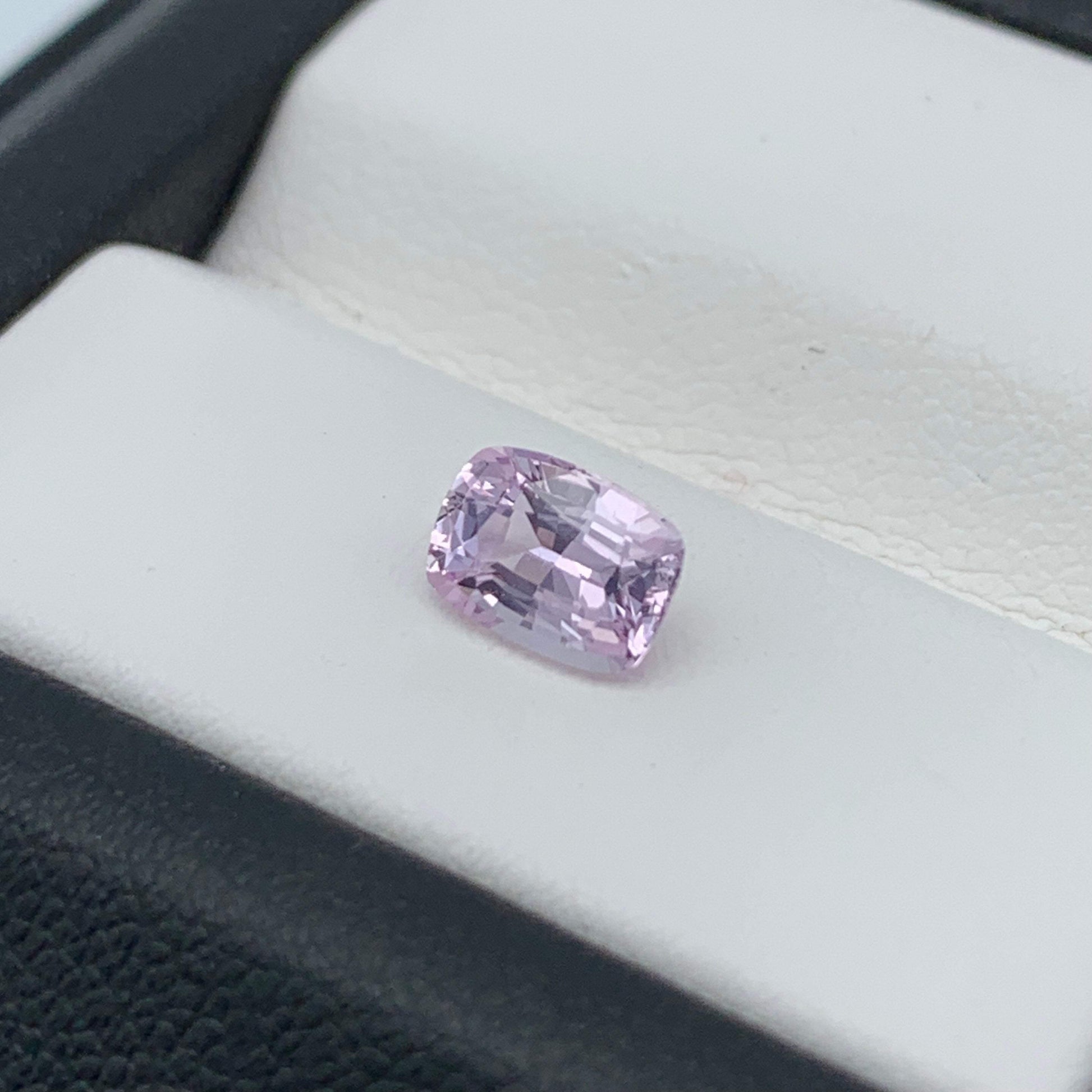 1.03CT Natural Pink Sapphire 