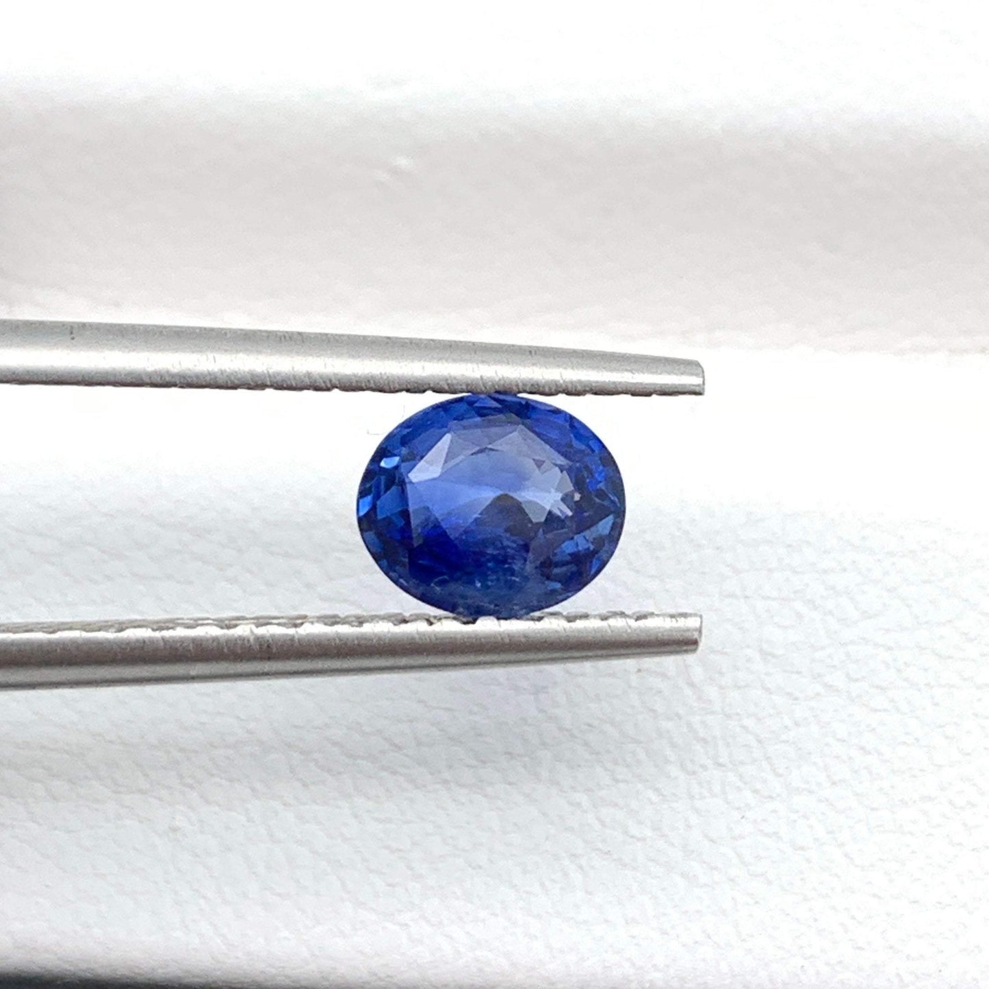 1.00CT Natural Blue Sapphire 