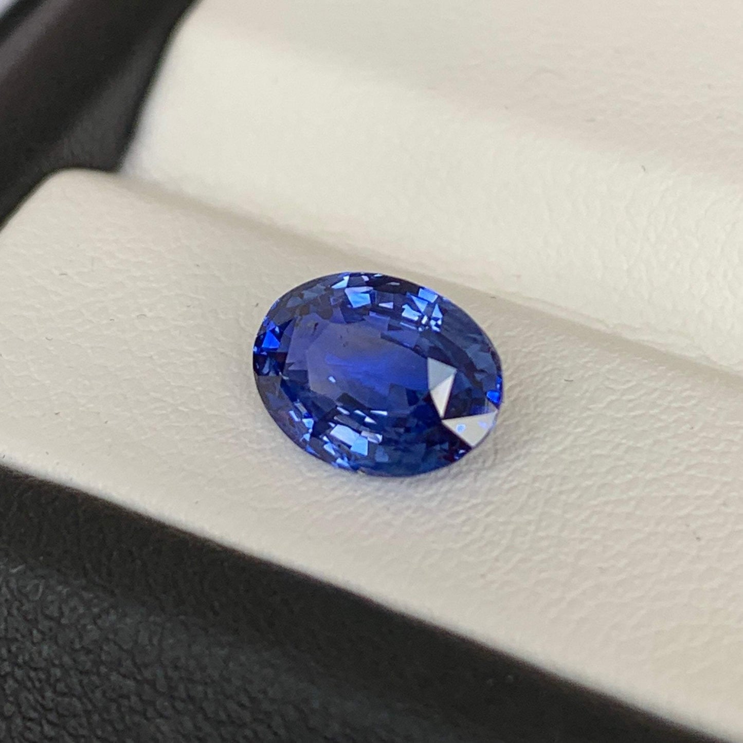 2.56CT Natural Blue Sapphire 