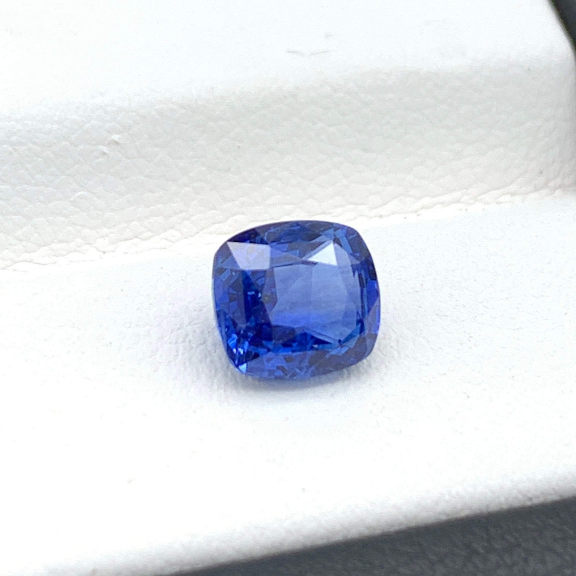 1.86CT Natural Blue Sapphire 
