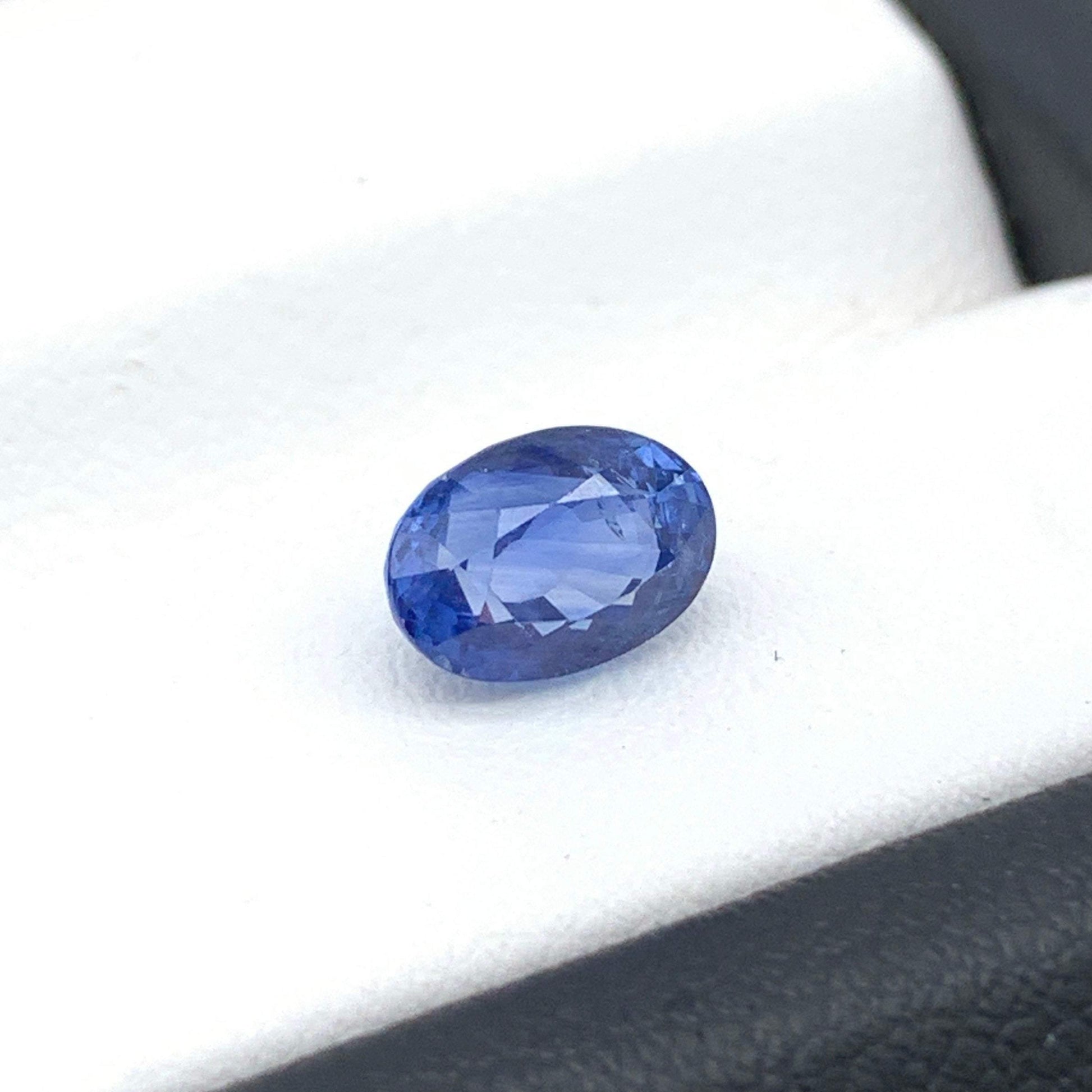 1.61CT Natural Blue Sapphire 