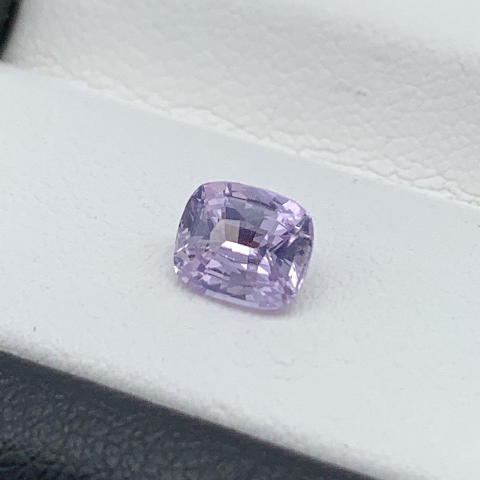 0.88CT Natural Violet Sapphire 