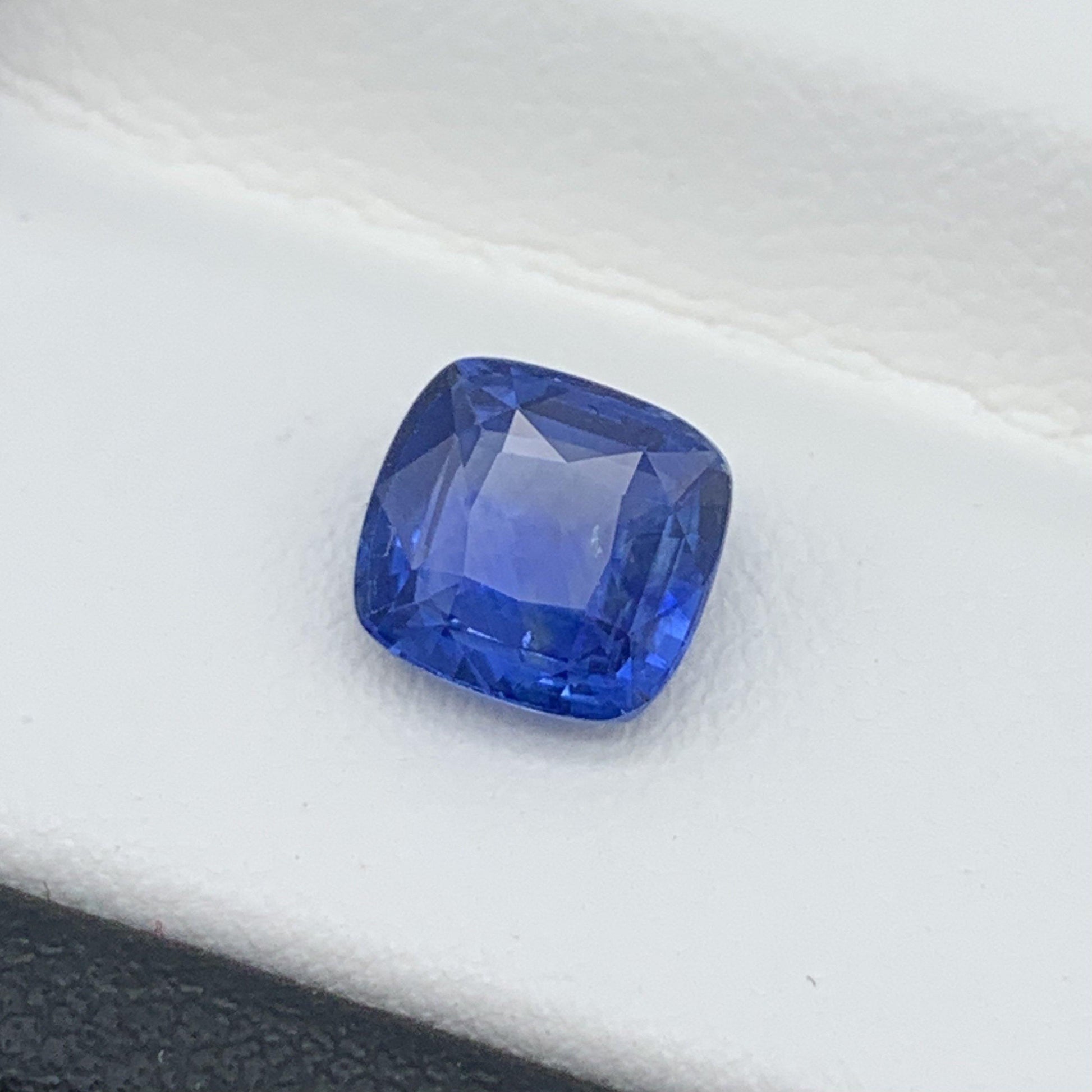 1.96CT Natural Blue Sapphire 