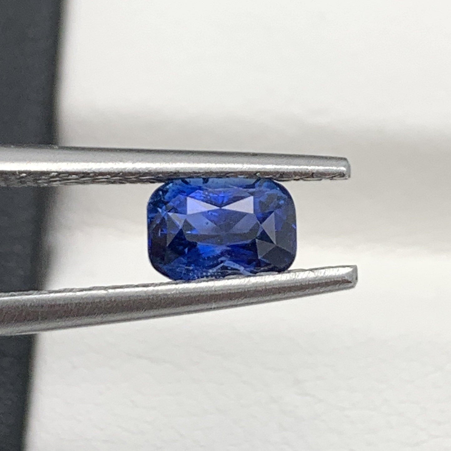 1.15CT Natural Blue Sapphire 