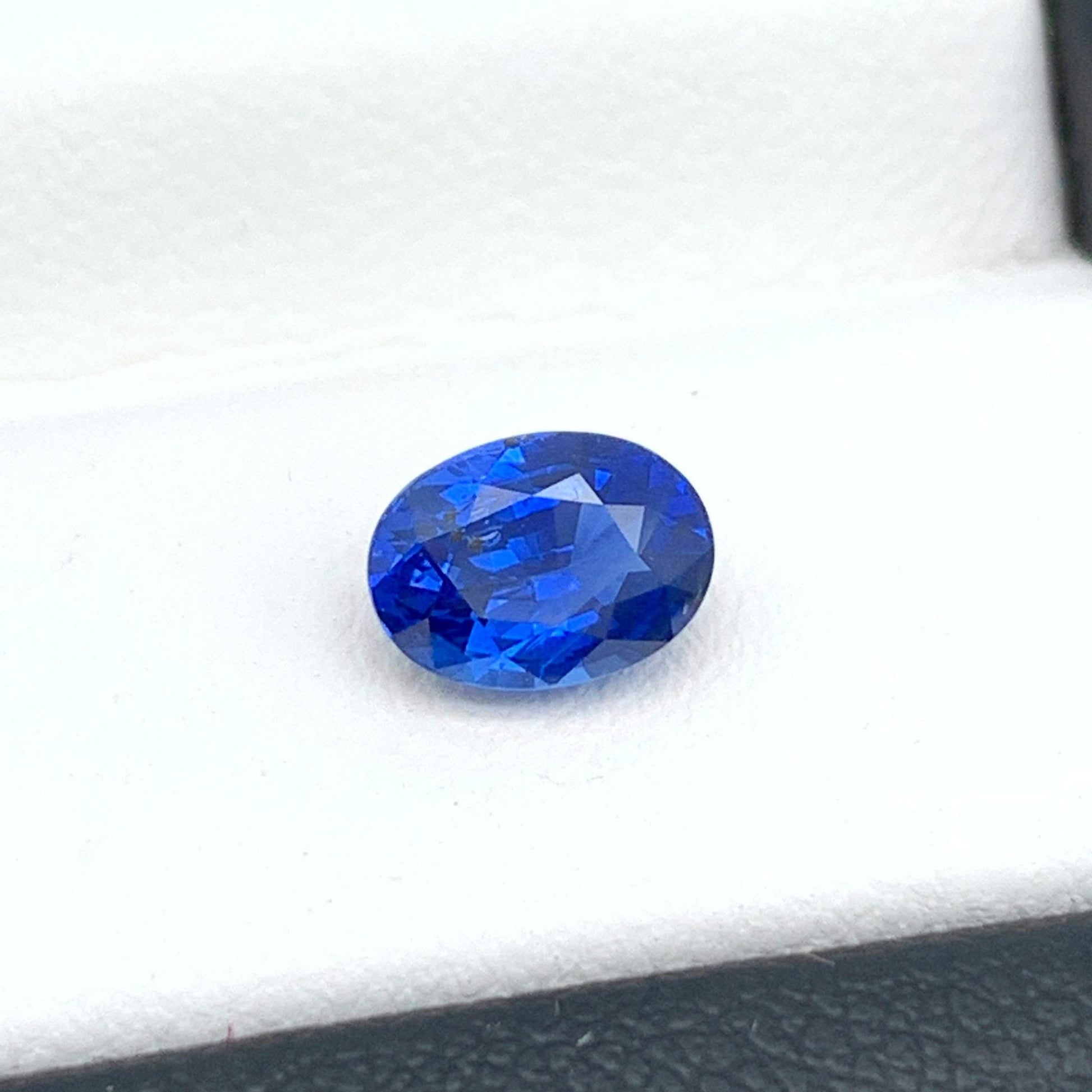 1.08CT Natural Blue Sapphire 