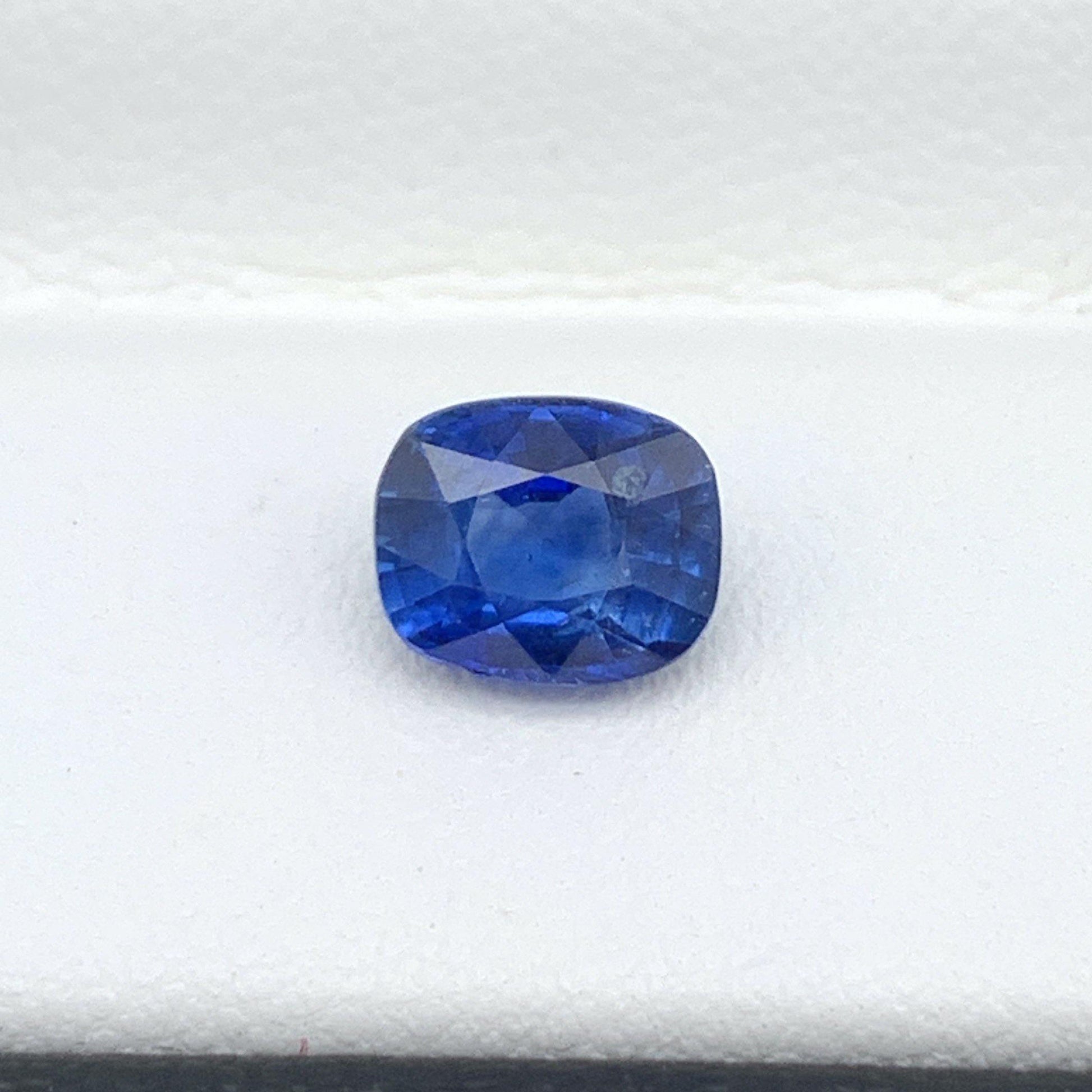 1.15CT Natural Blue Sapphire 