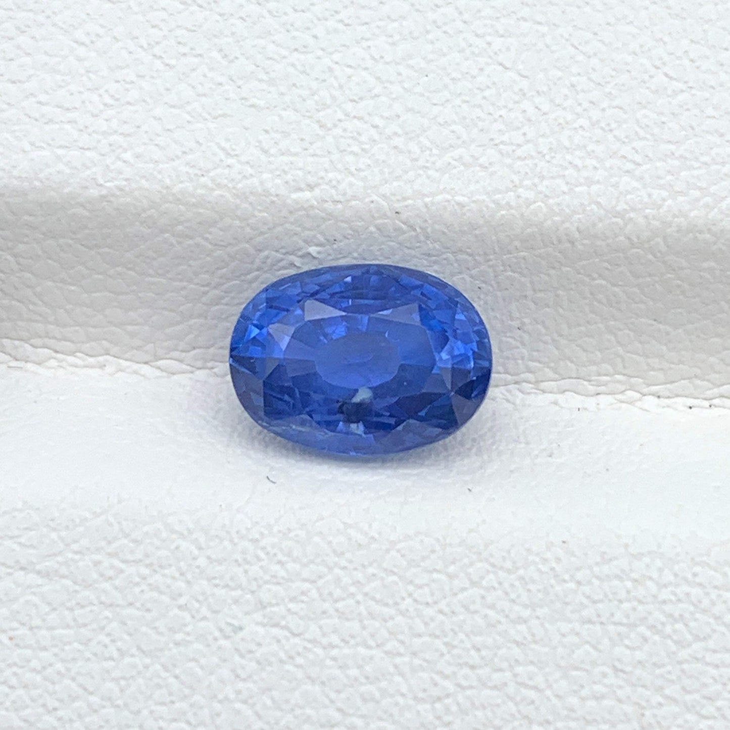 2.75CT Natural Blue Sapphire - Fine Sapphires
