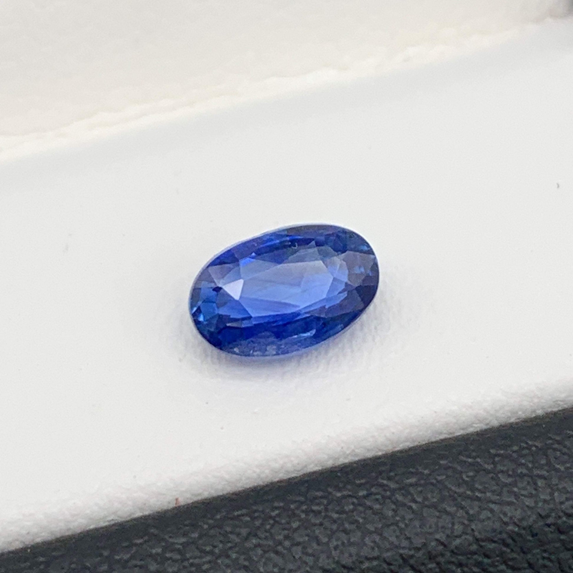 1.25CT Natural Blue Sapphire 