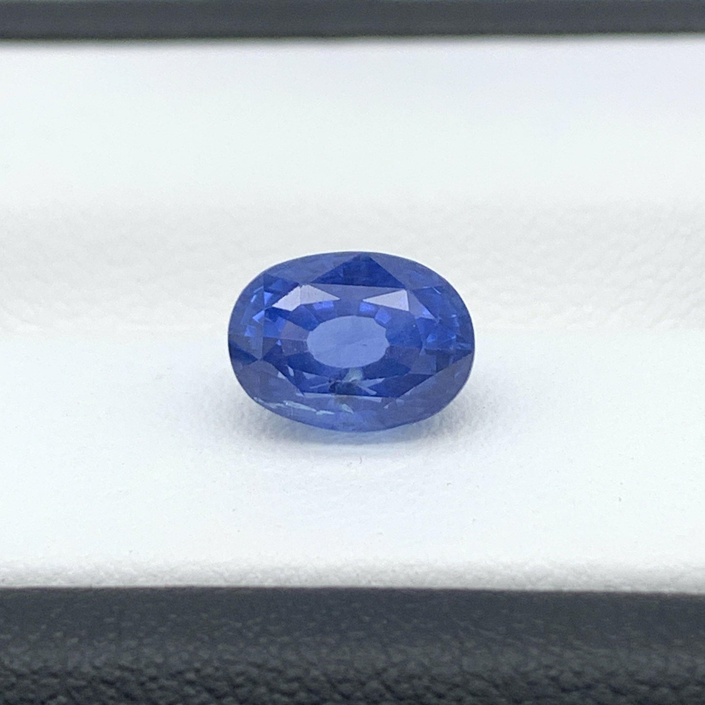 2.75CT Natural Blue Sapphire - Fine Sapphires
