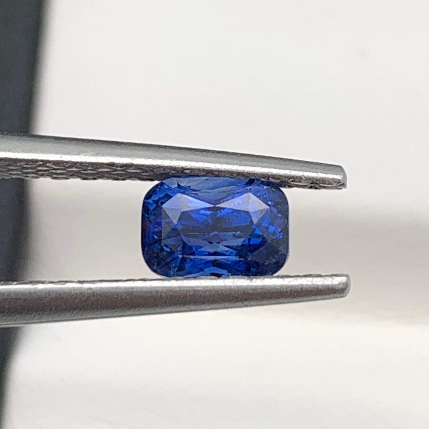1.15CT Natural Blue Sapphire 