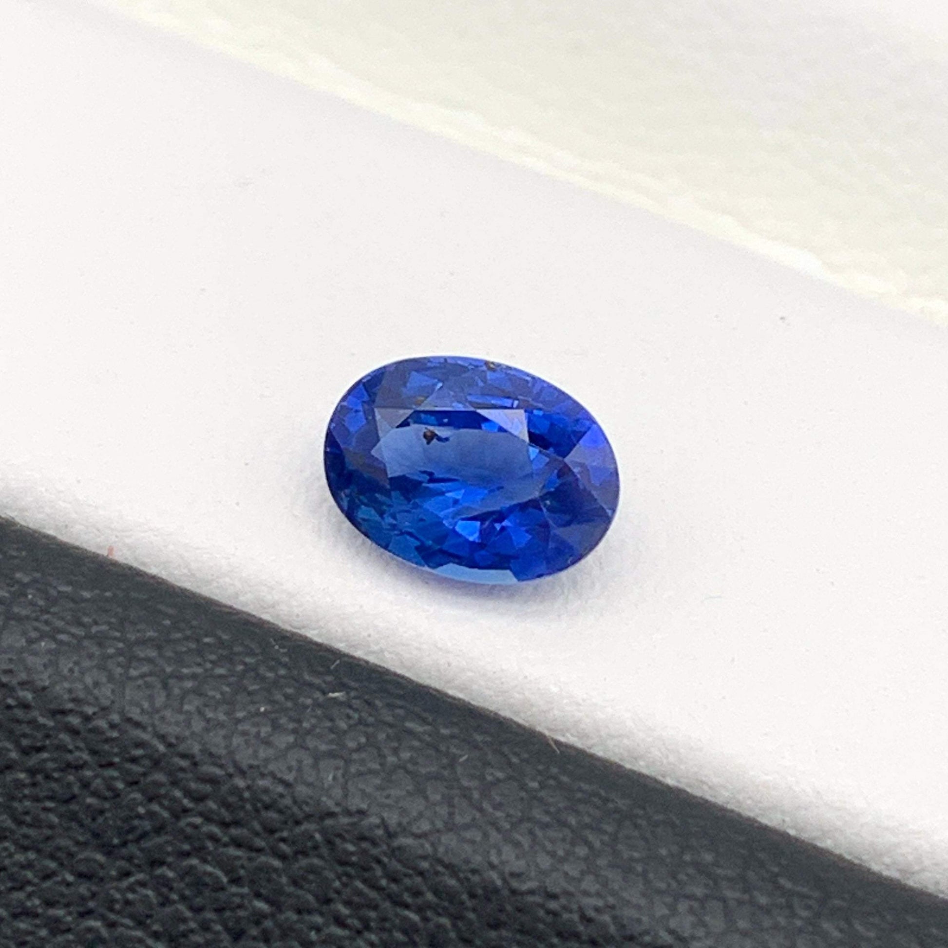 1.08CT Natural Blue Sapphire 