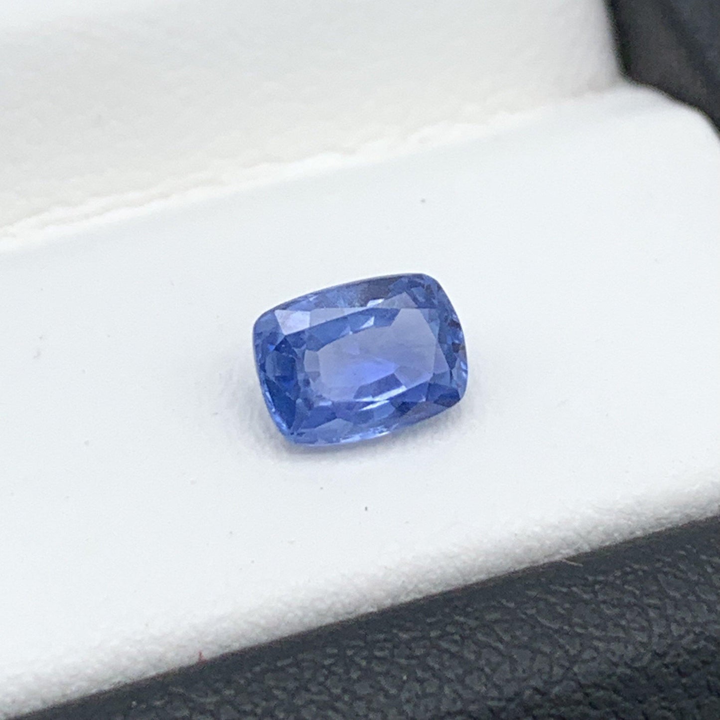 0.94CT Natural Blue Sapphire 