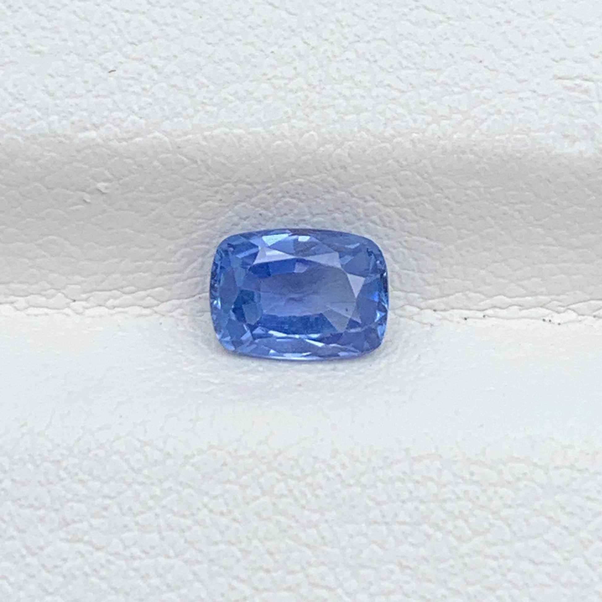 0.94CT Natural Blue Sapphire 